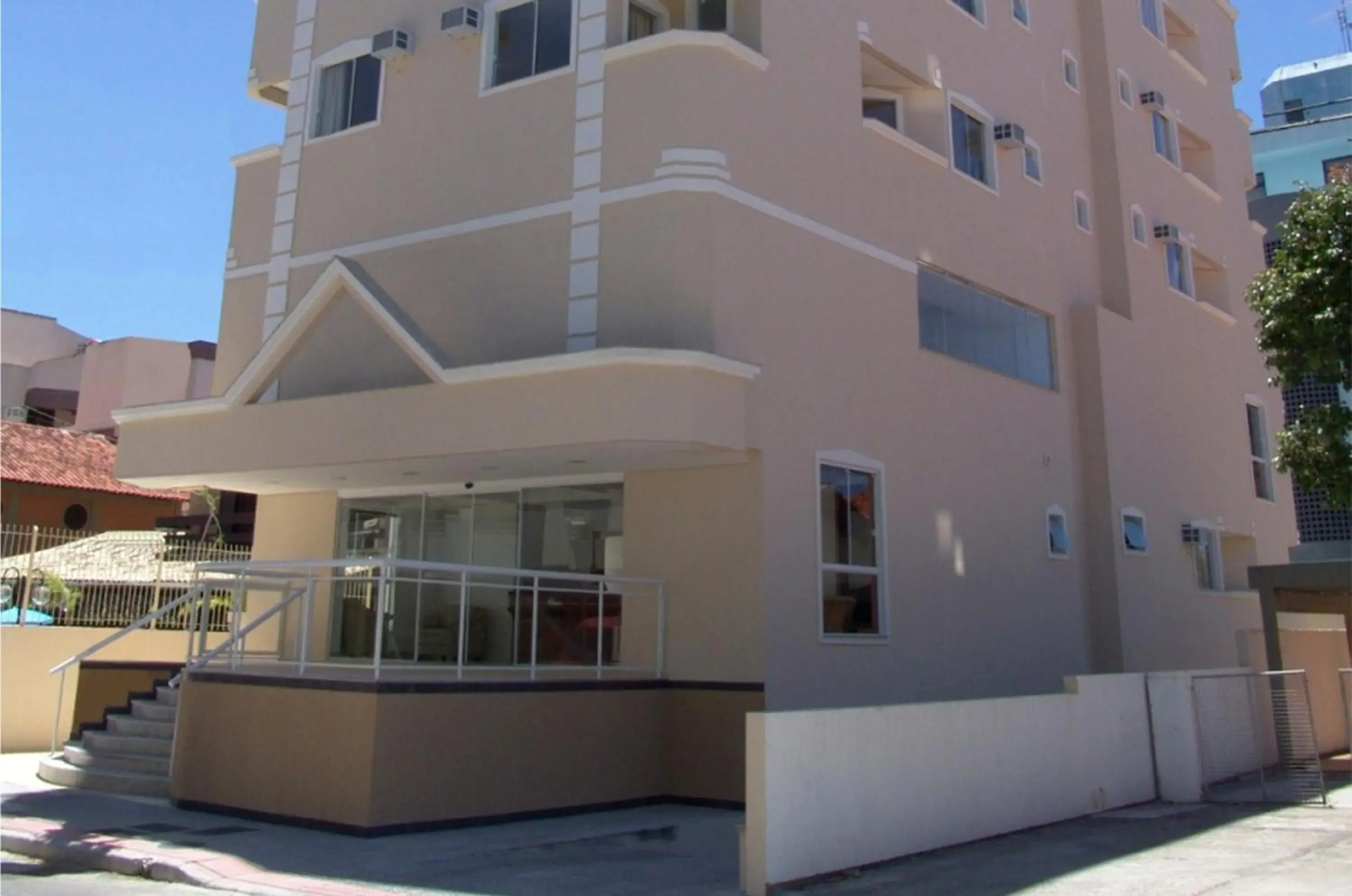 Facade/entrance in Luisa Palace Hotel Facade/entrance in Luisa Palace Hotel