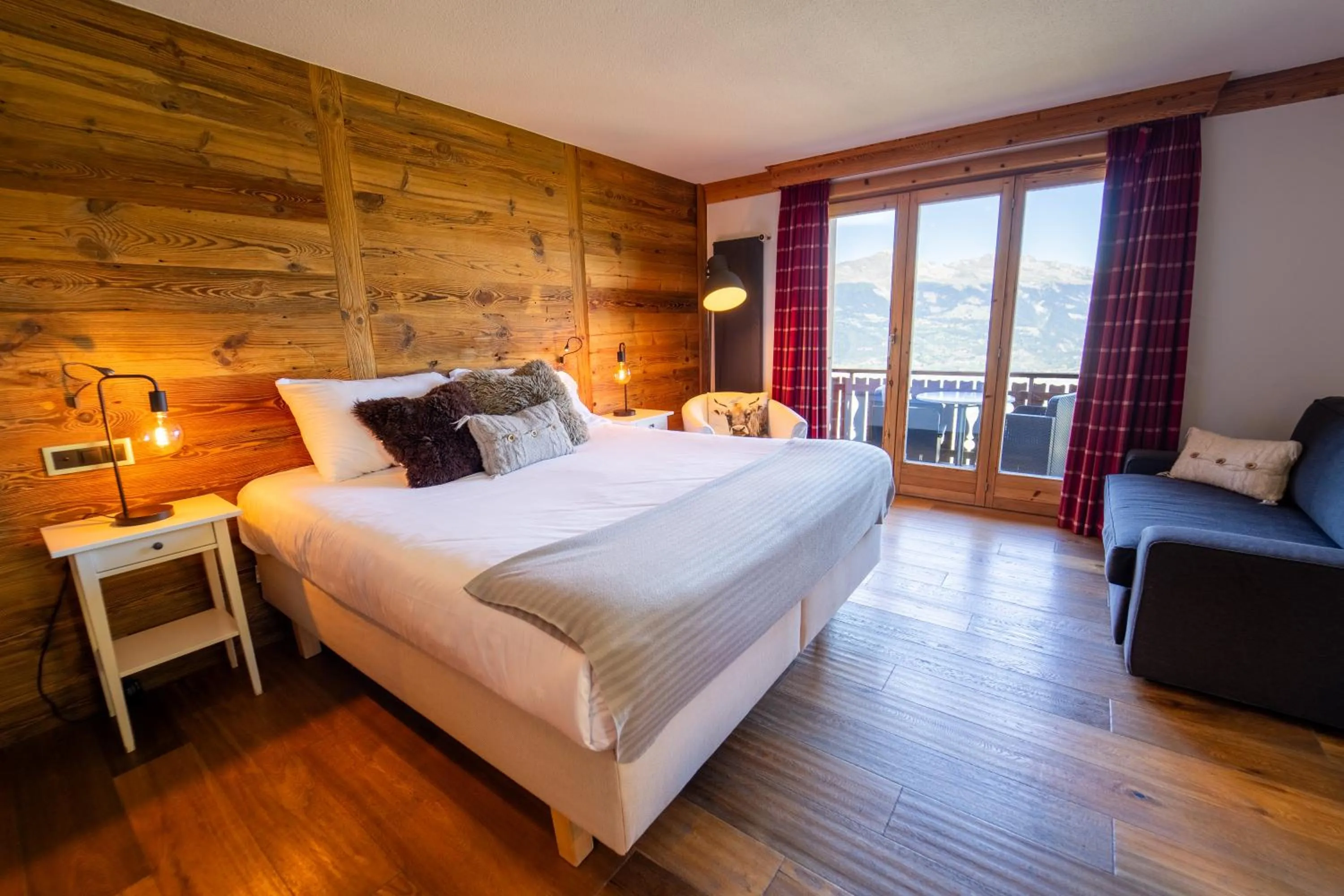 Bed in Hôtel Chalet Royal