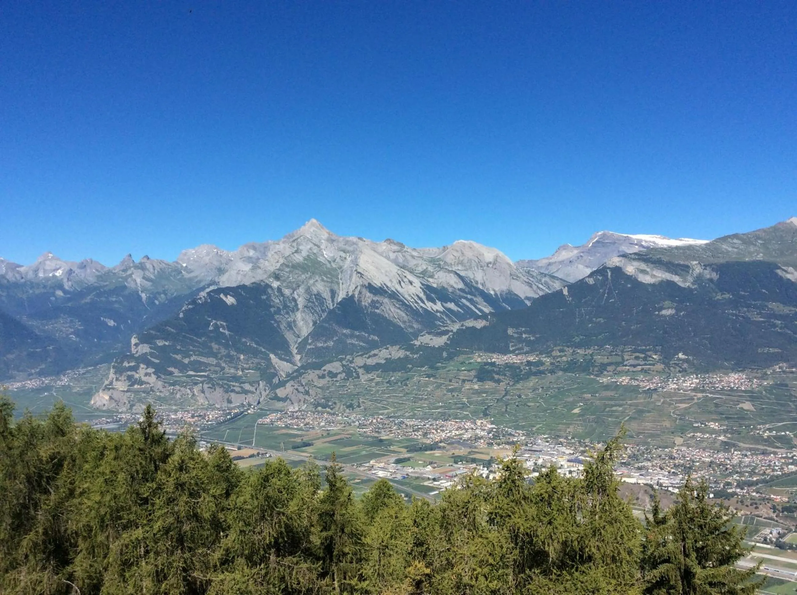 Natural landscape in Hôtel Chalet Royal