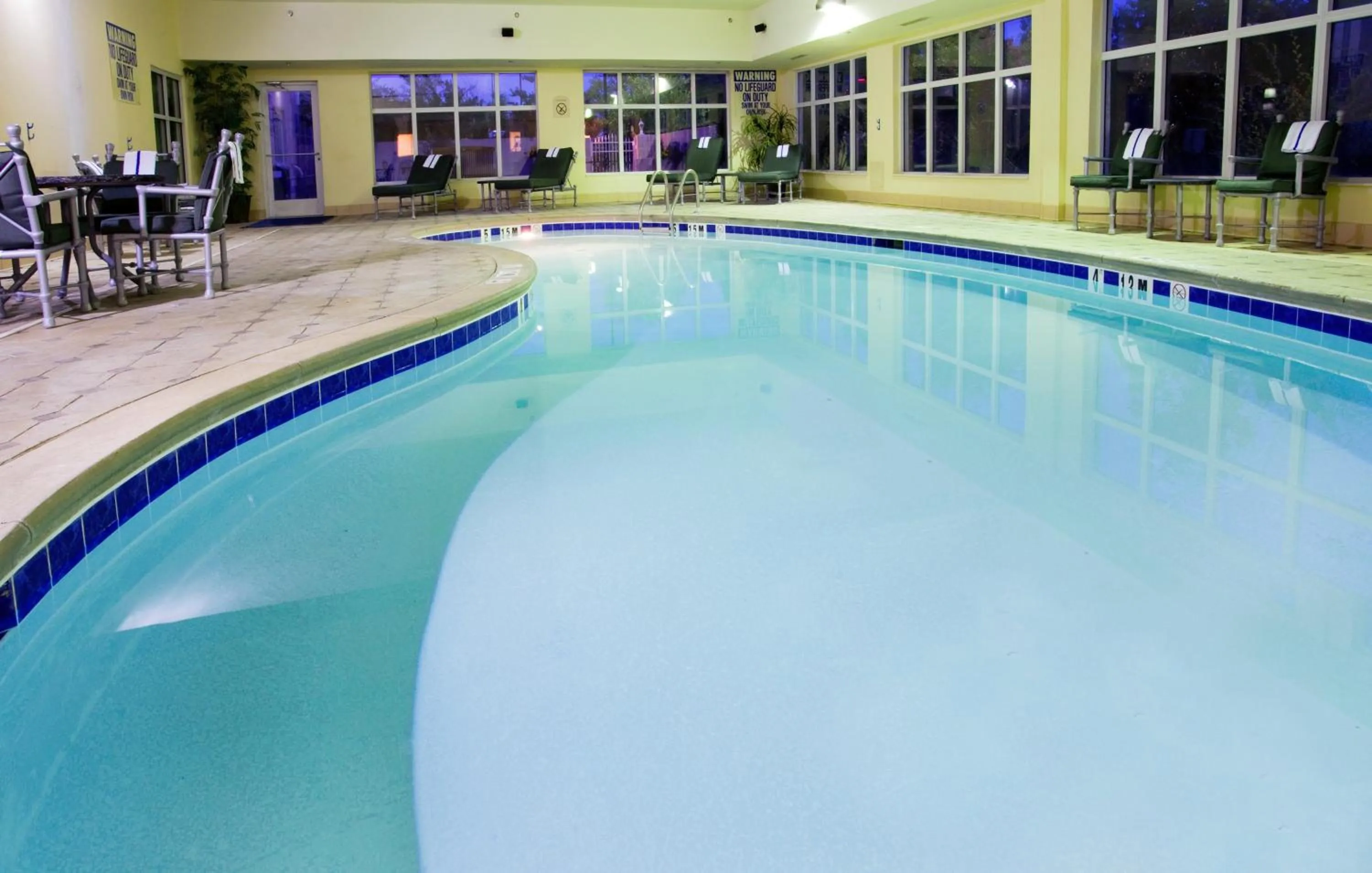 Swimming pool in Holiday Inn Express Hotel & Suites - Concord by IHG