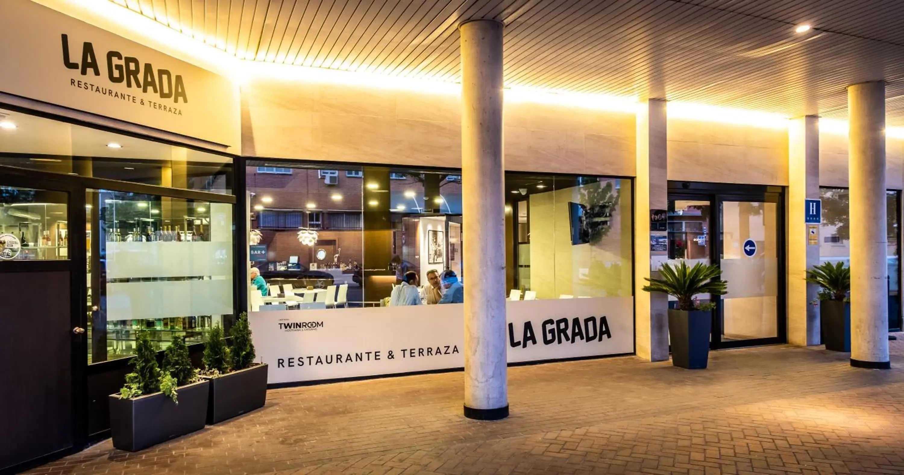 Lobby or reception in TaCH Madrid Airport Lobby or reception in TaCH Madrid Airport