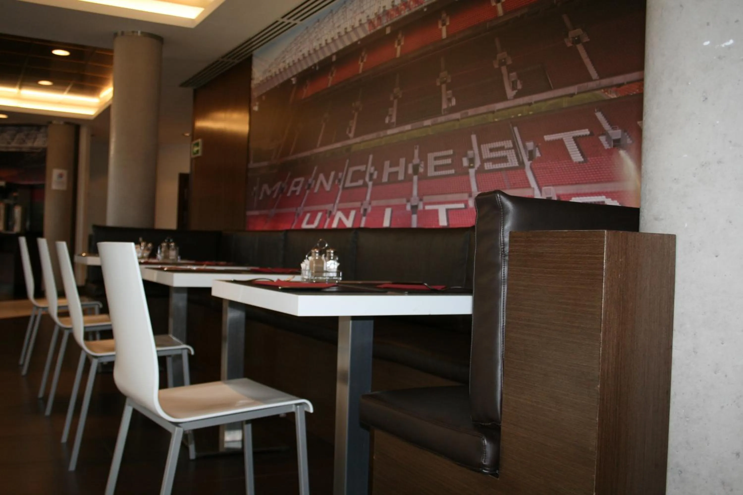 Restaurant/places to eat in TaCH Madrid Airport