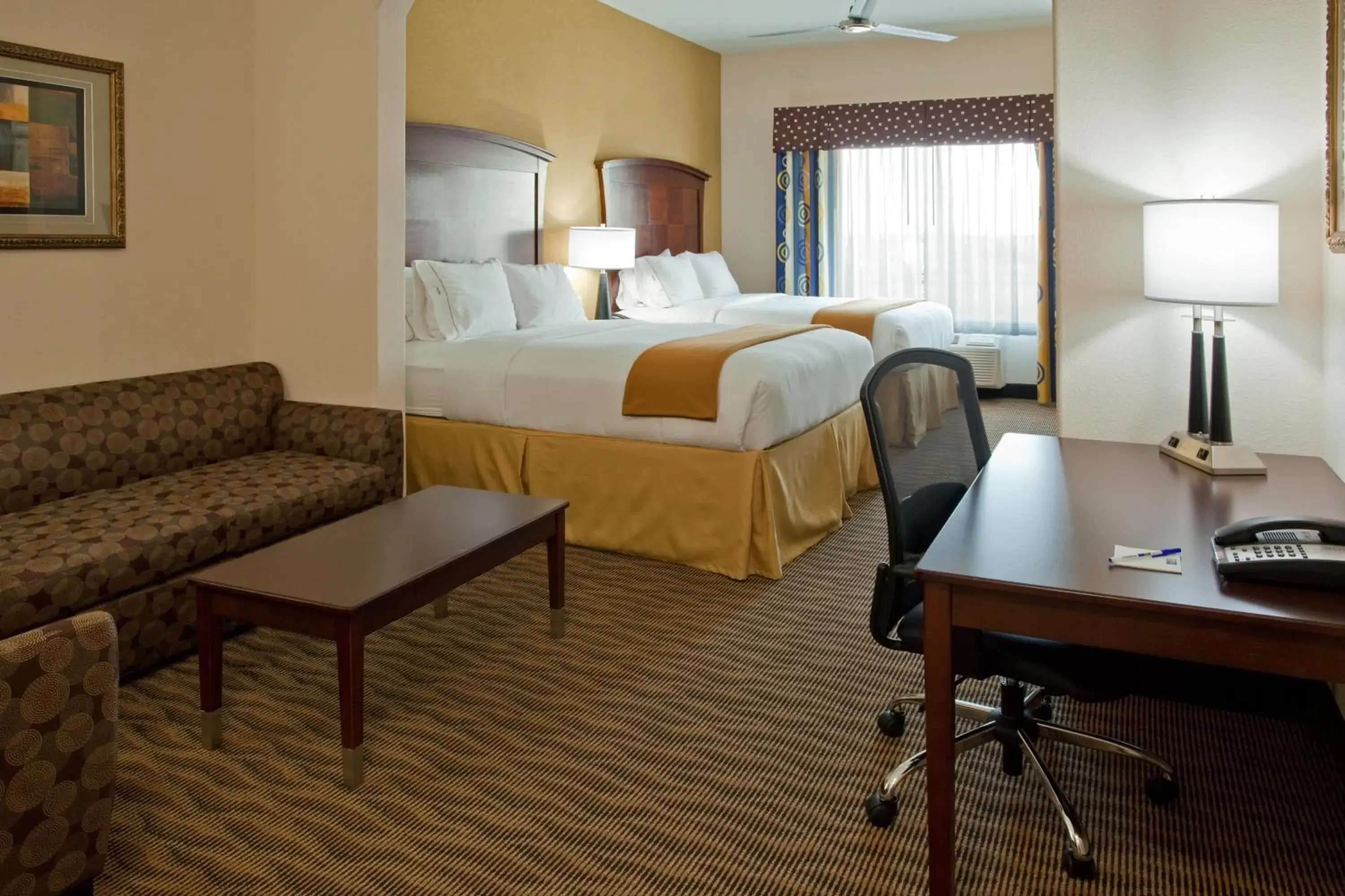 Photo of the whole room, Bed in Holiday Inn Express & Suites Austin South-Buda by IHG Photo of the whole room, Bed in Holiday Inn Express & Suites Austin South-Buda by IHG