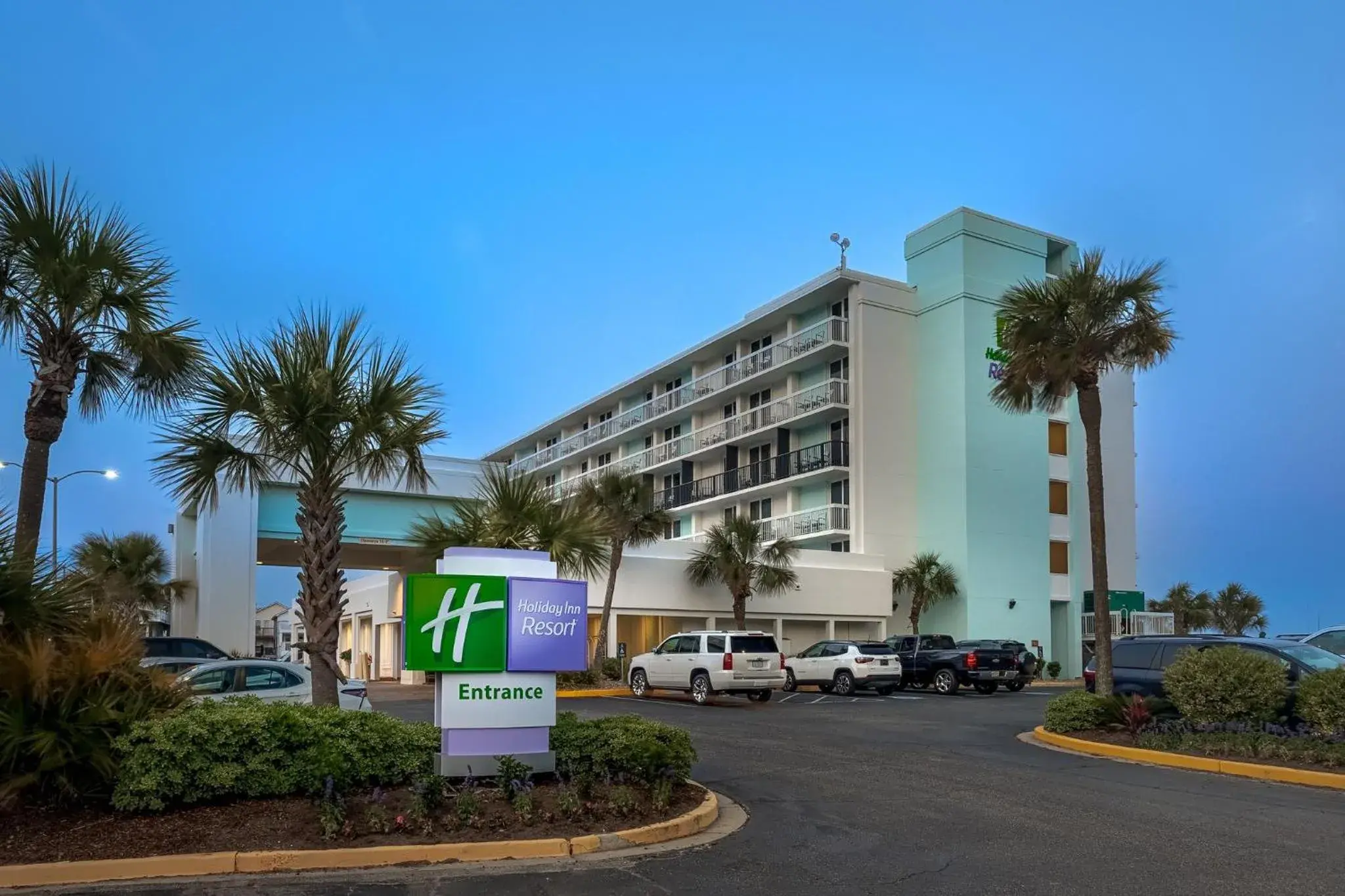 Property building in Holiday Inn Resort Oceanfront at Surfside Beach by IHG Property building in Holiday Inn Resort Oceanfront at Surfside Beach by IHG