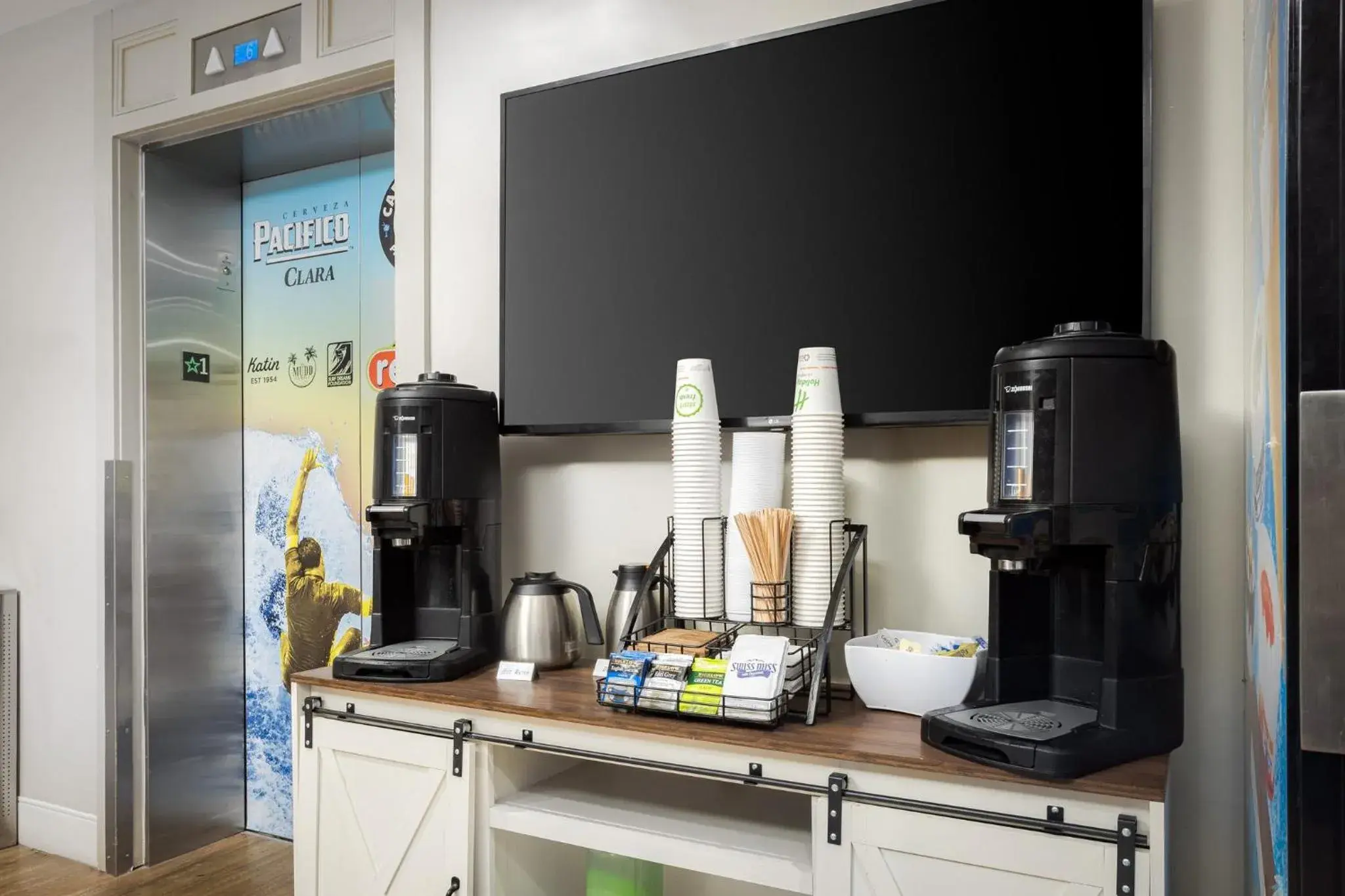 Property building in Holiday Inn Resort Oceanfront at Surfside Beach by IHG Property building in Holiday Inn Resort Oceanfront at Surfside Beach by IHG