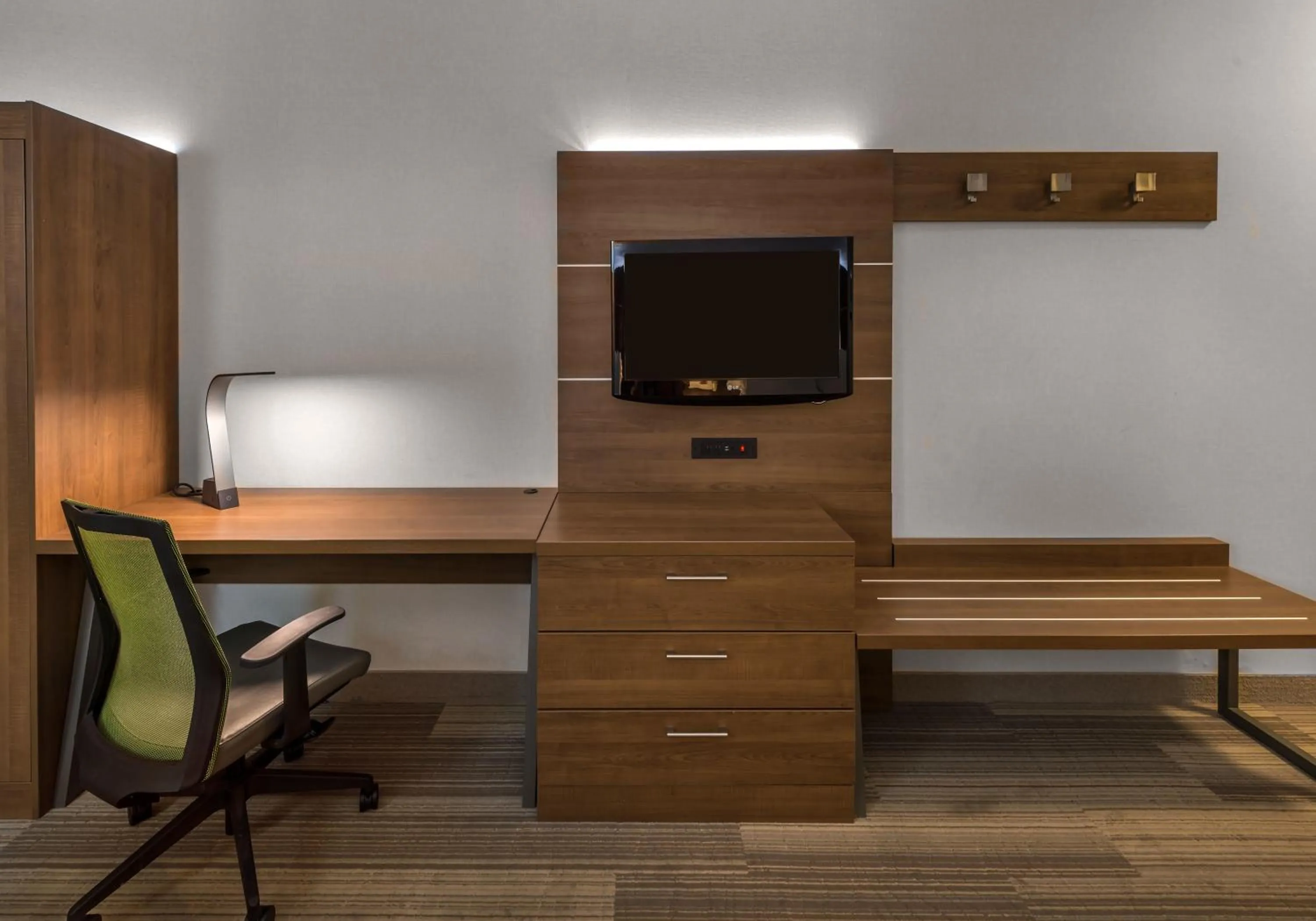 Photo of the whole room in Holiday Inn Express Hotel & Suites Carson City by IHG