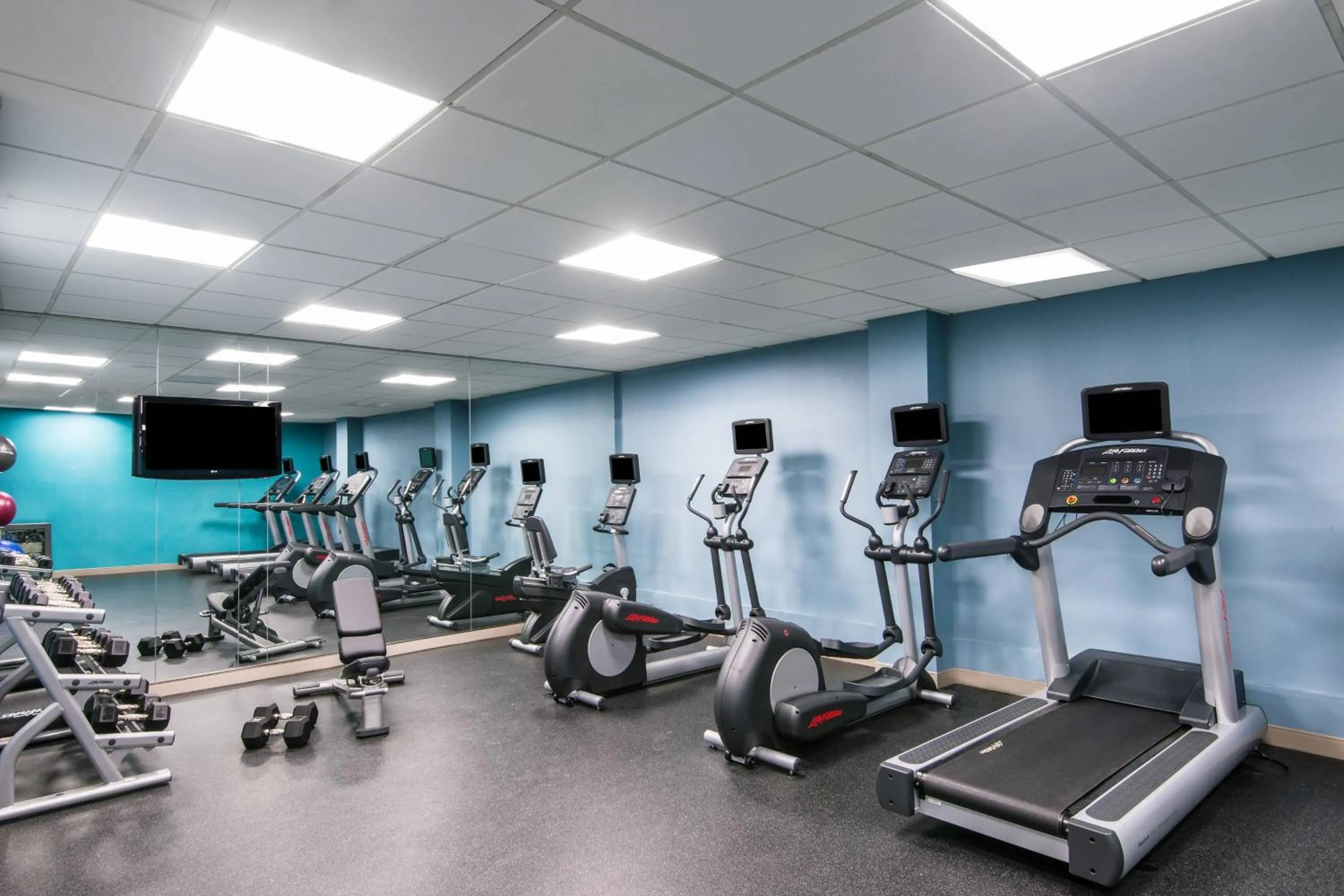 Fitness centre/facilities in Fairfield Inn & Suites by Marriott Charlotte Uptown
