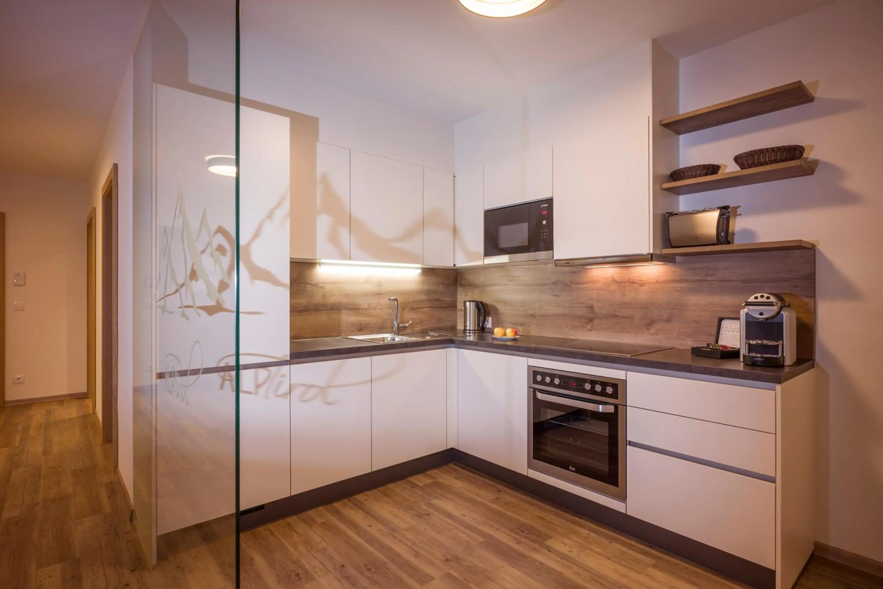 Kitchen or kitchenette in Aparthotel AlpTirol