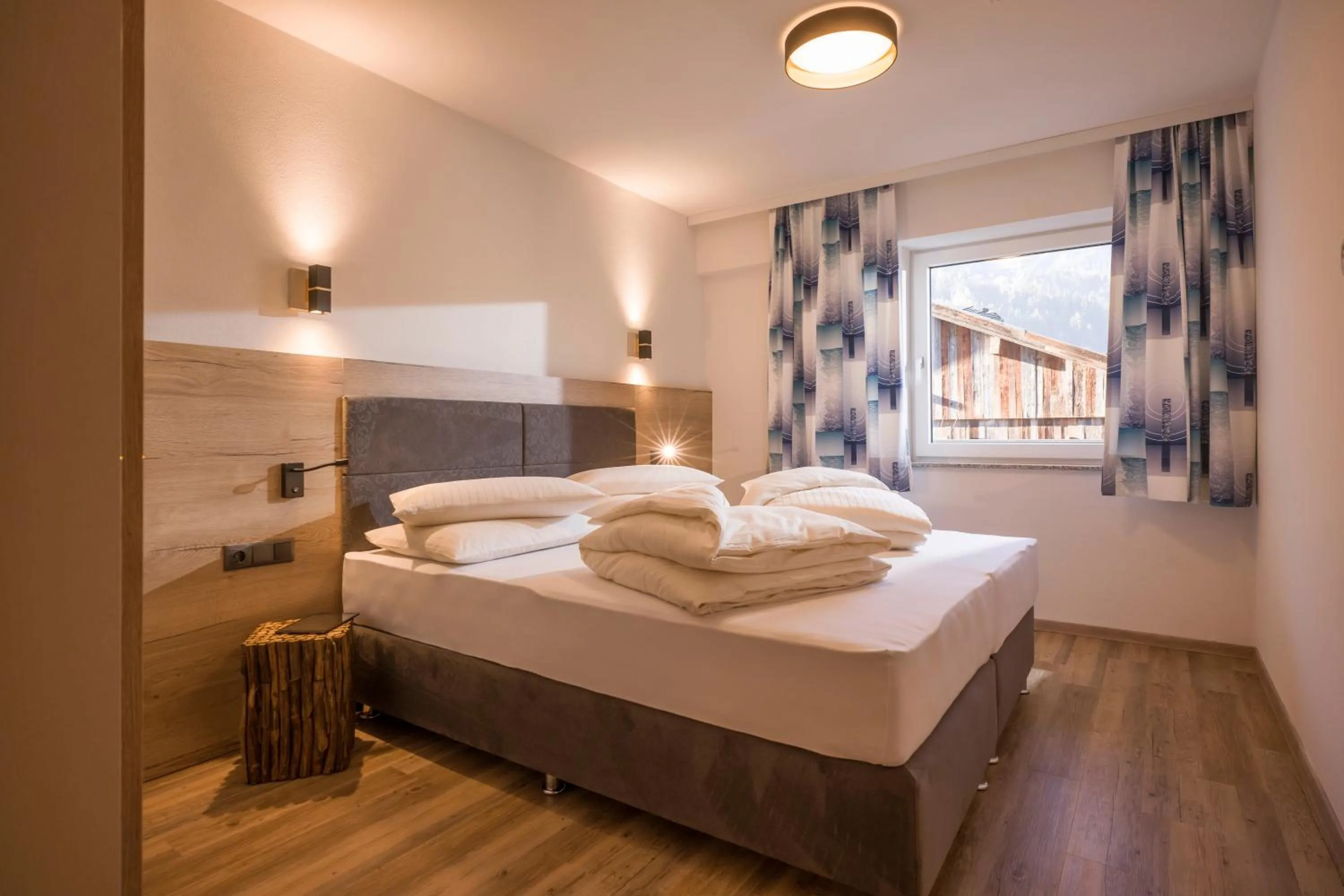 Bedroom, Bed in Aparthotel AlpTirol