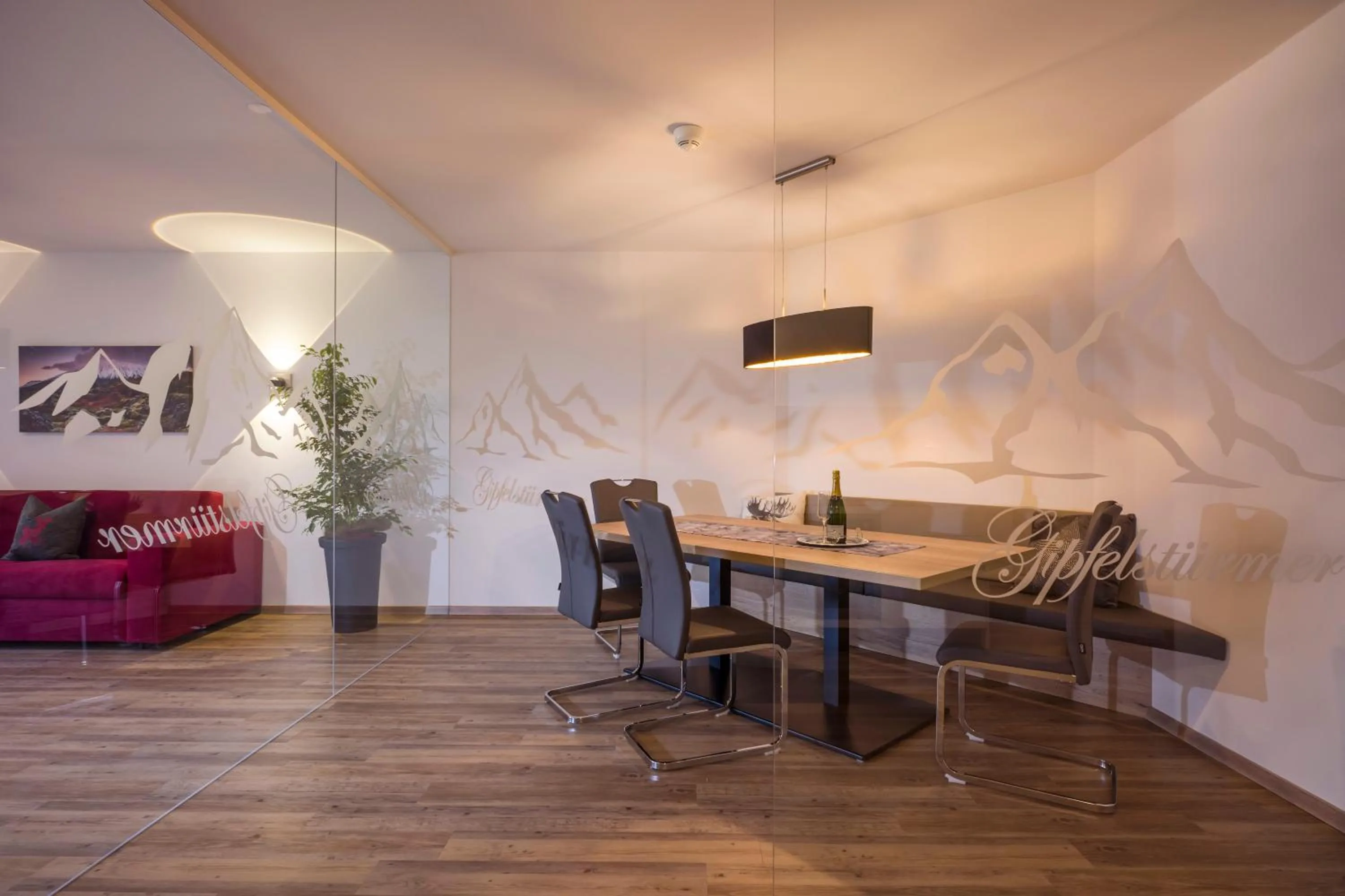 Dining area in Aparthotel AlpTirol