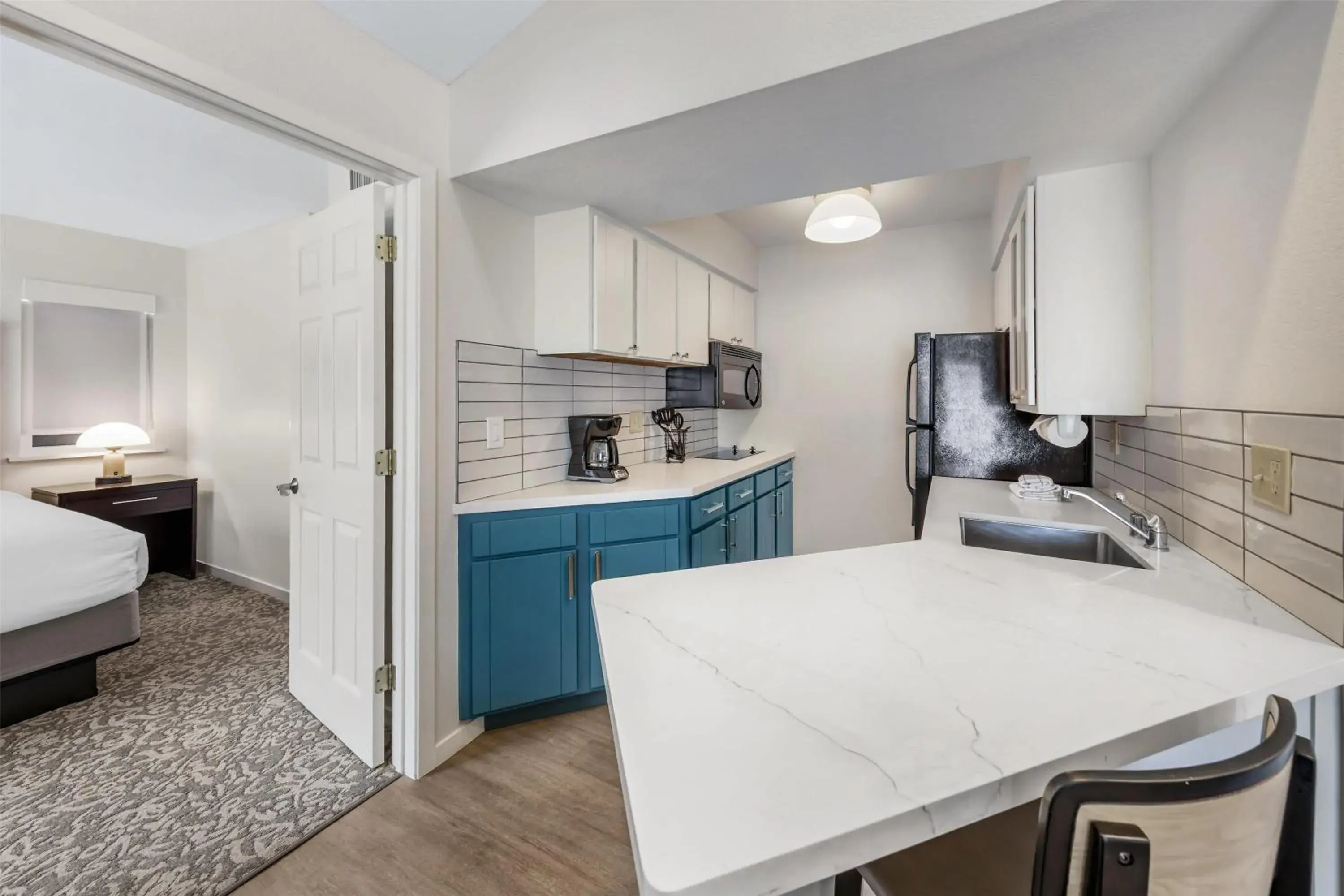 Bedroom, Bed in Sonesta ES Suites Chatsworth Bedroom, Bed in Sonesta ES Suites Chatsworth