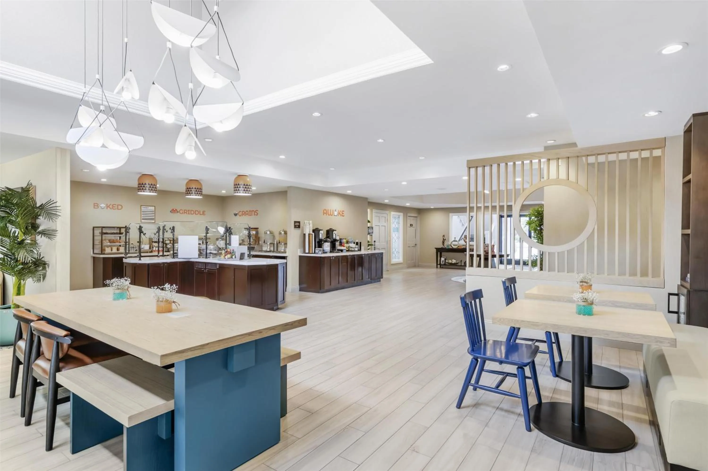 Lobby or reception in Sonesta ES Suites Chatsworth