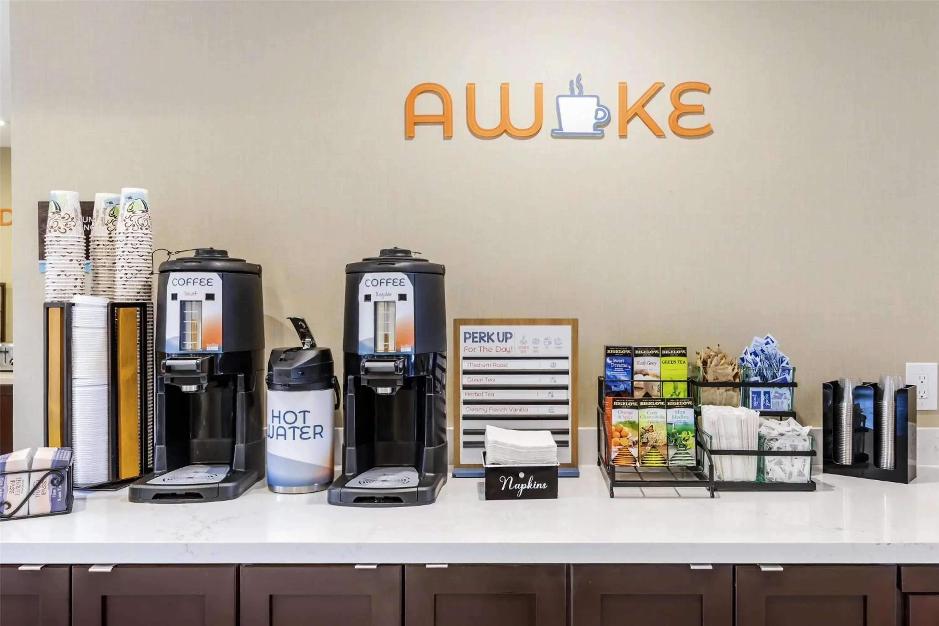 Breakfast in Sonesta ES Suites Chatsworth Breakfast in Sonesta ES Suites Chatsworth