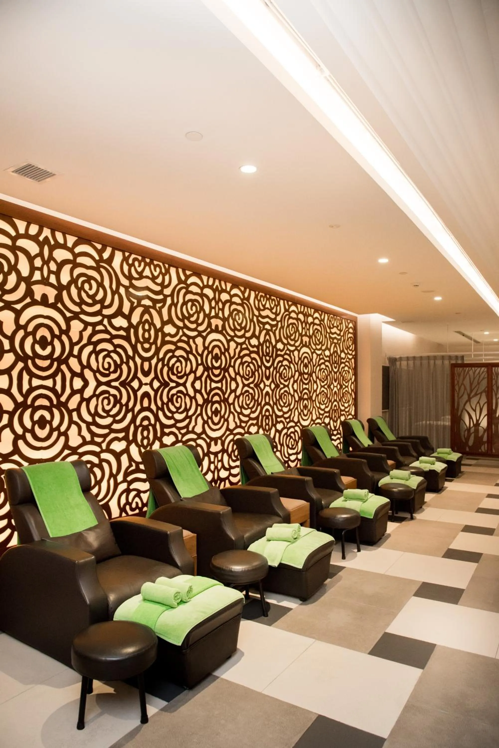 Spa and wellness centre/facilities in Windsor Plaza Hotel