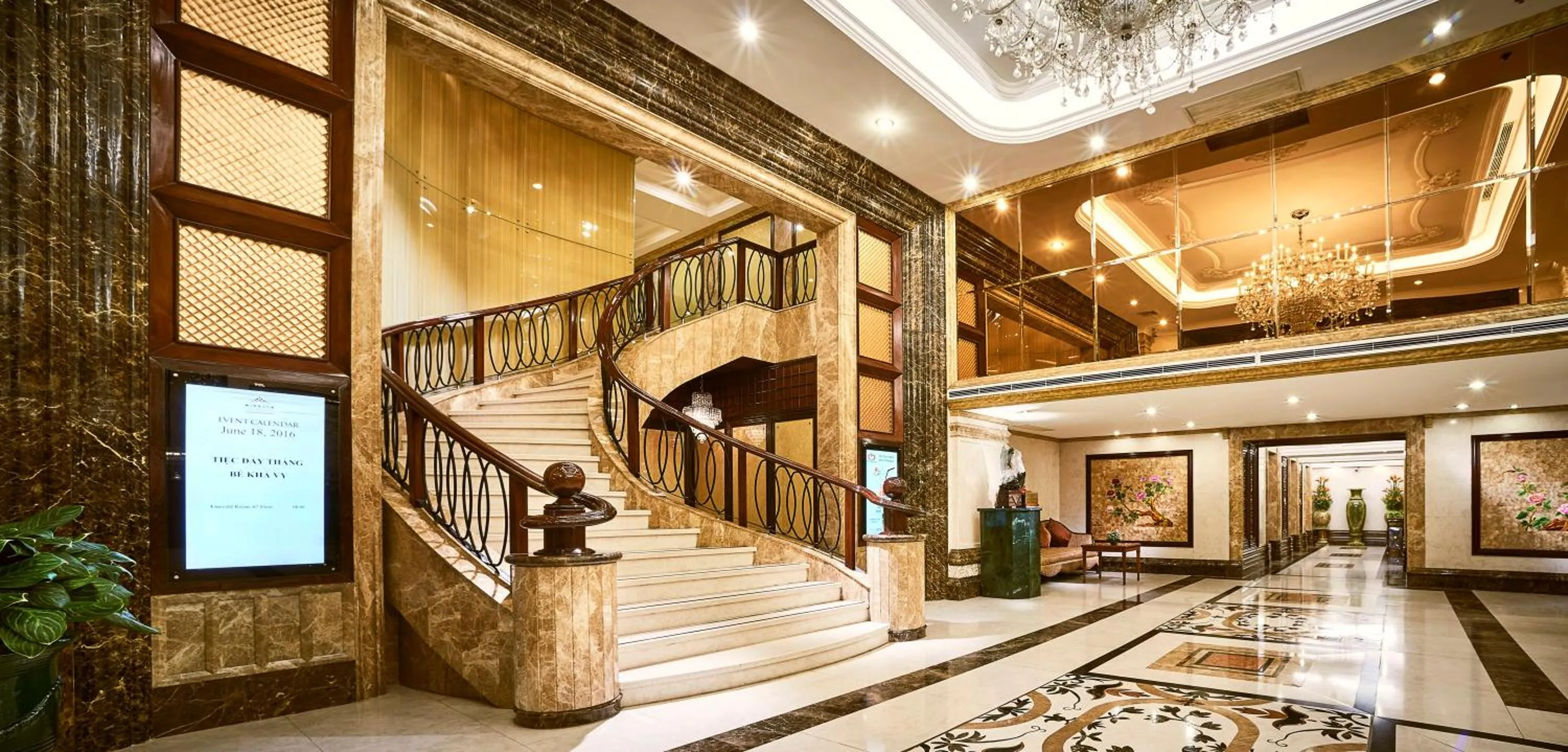 Lobby or reception in Windsor Plaza Hotel