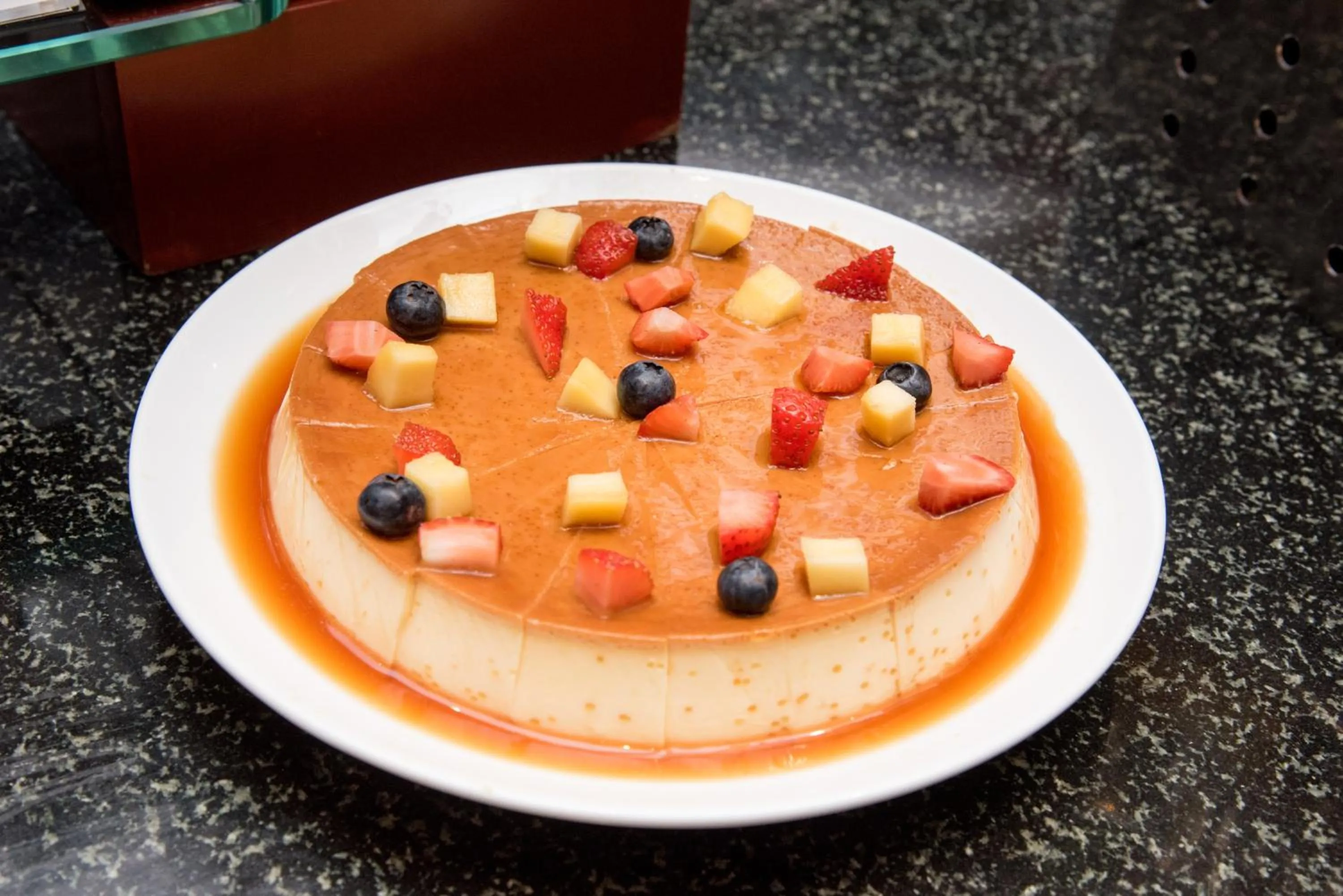 Restaurant/places to eat in Windsor Plaza Hotel