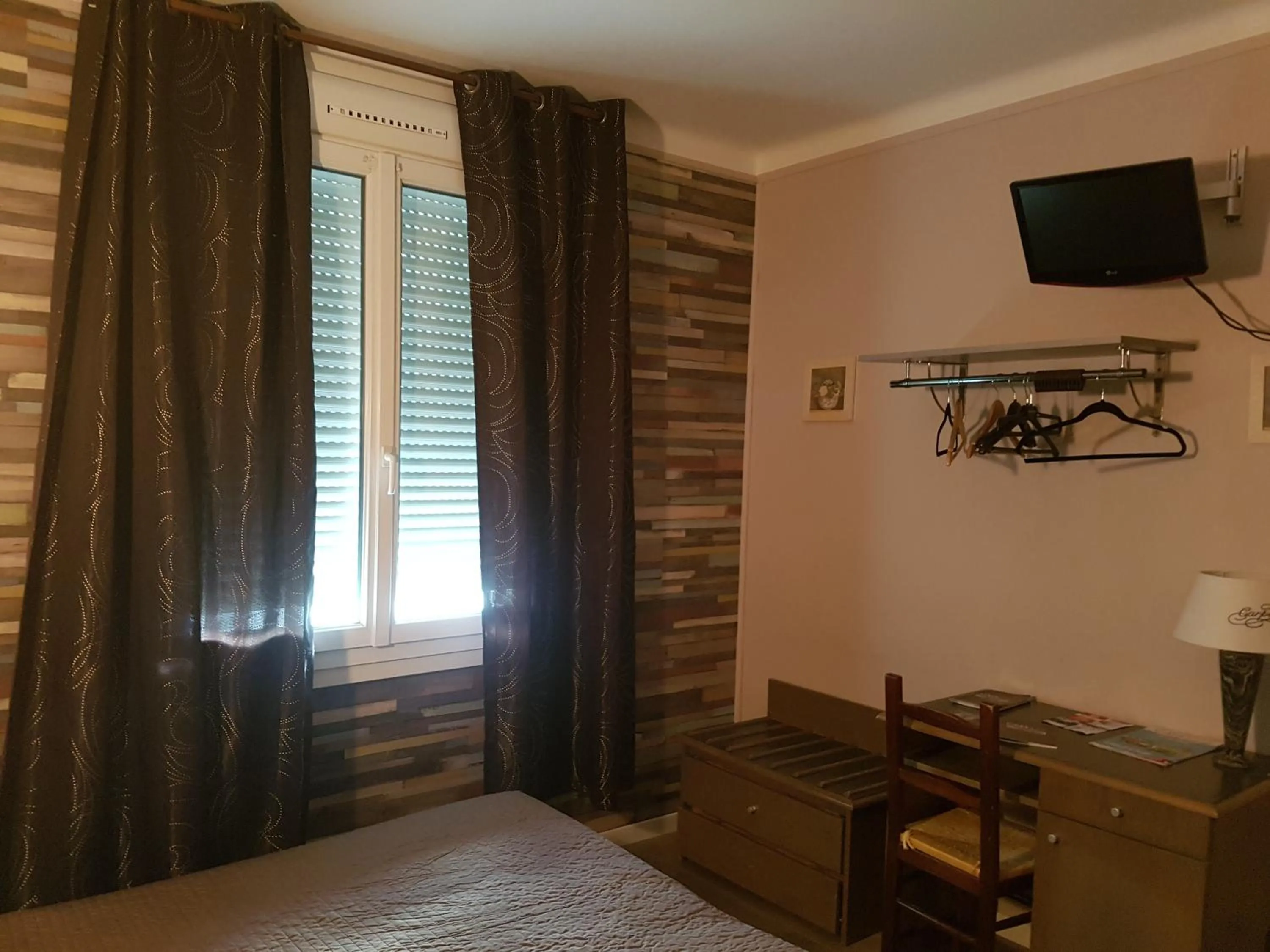 Bed in Hotel Bernieres