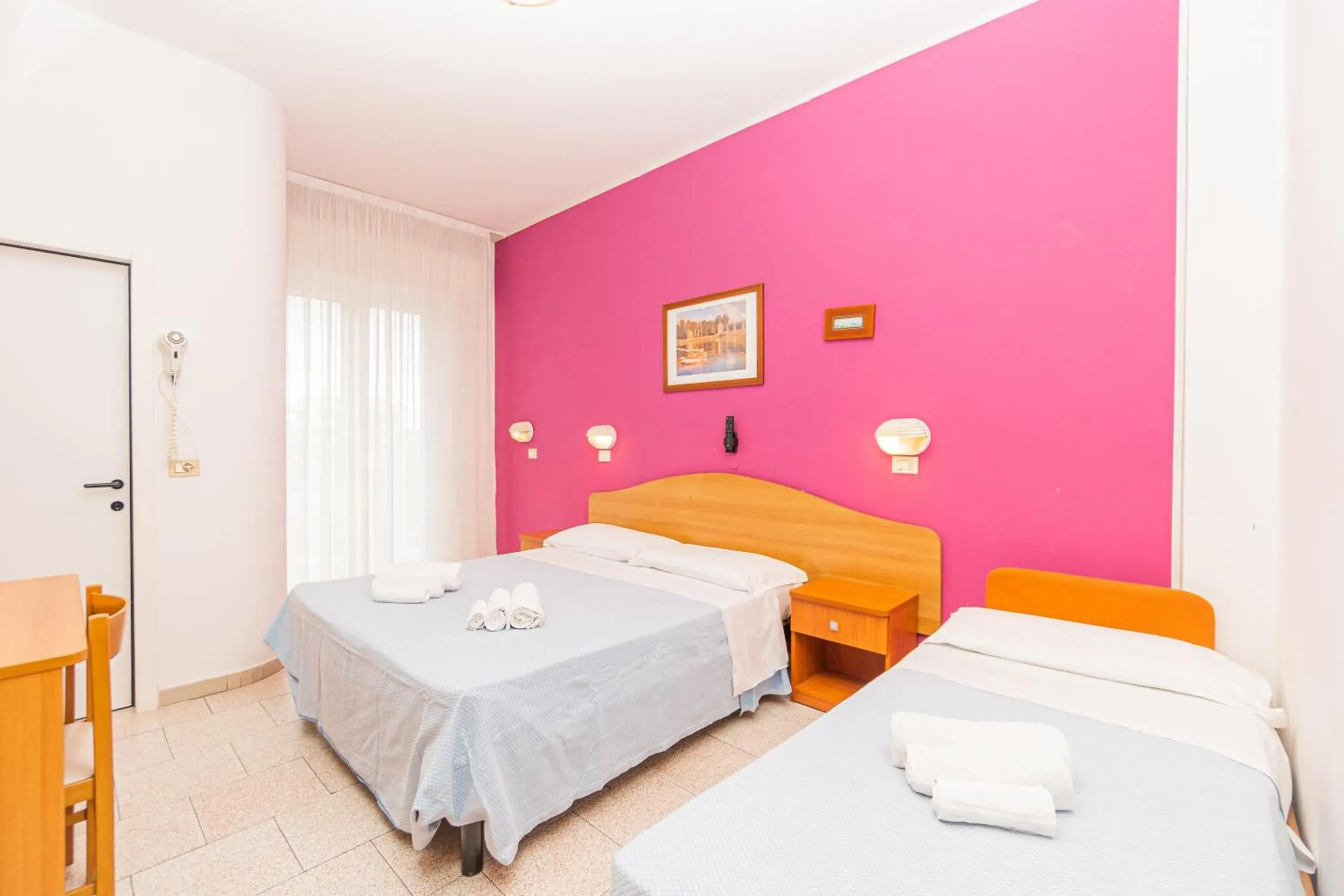 Triple Room in Hotel Arlino Triple Room in Hotel Arlino