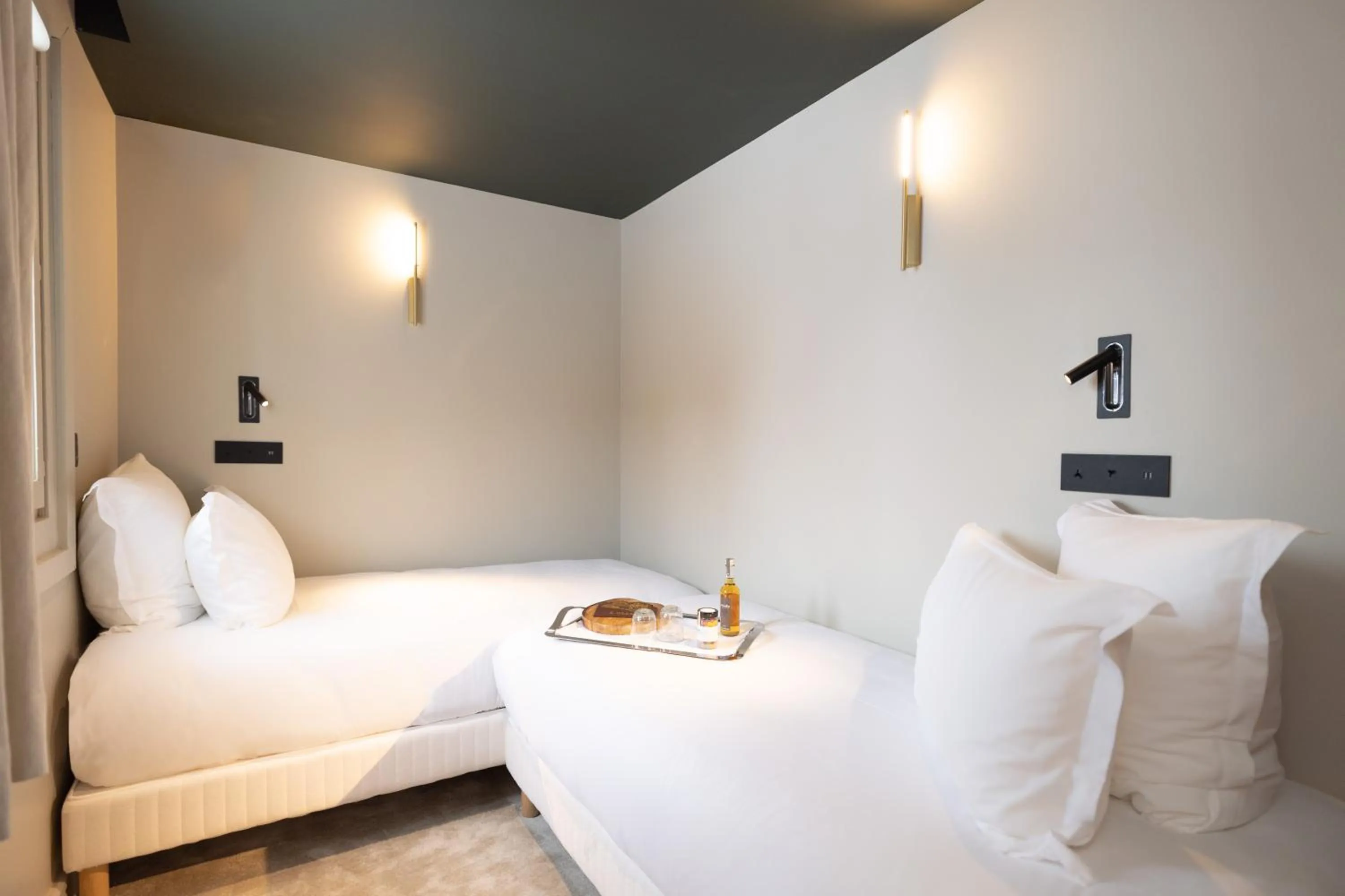 Bedroom, Bed in Hotel Le Chabichou