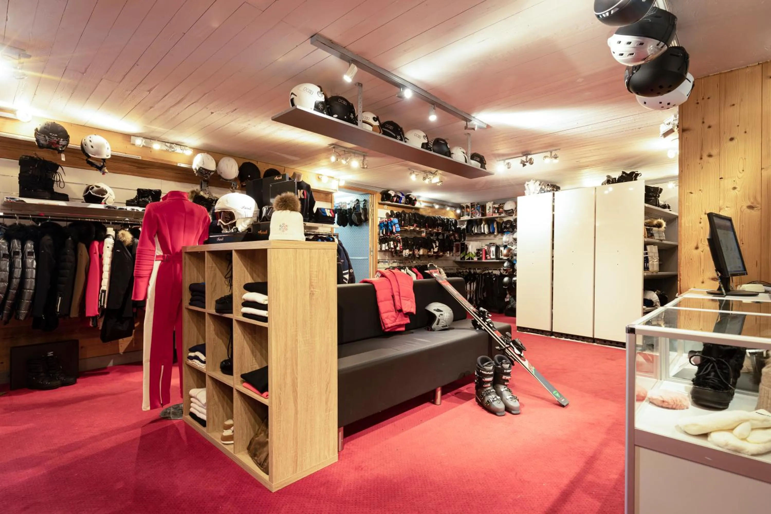 Skiing in Hotel Le Chabichou