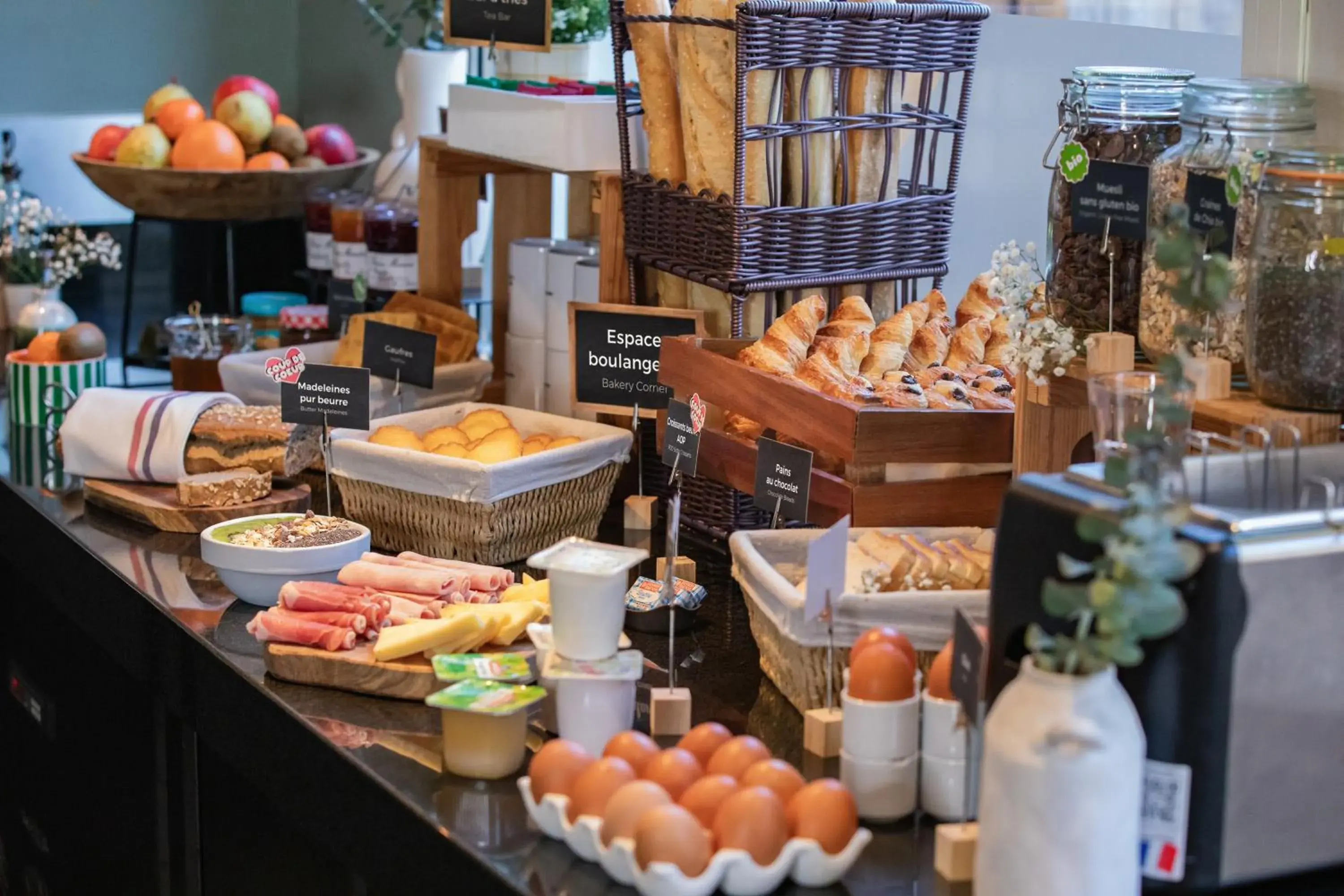 Breakfast in Appart’City Confort Nantes Centre Breakfast in Appart’City Confort Nantes Centre
