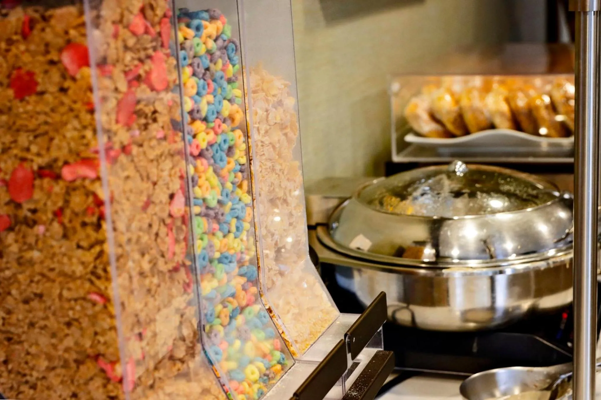 Breakfast in Staybridge Suites Colorado Springs North by IHG