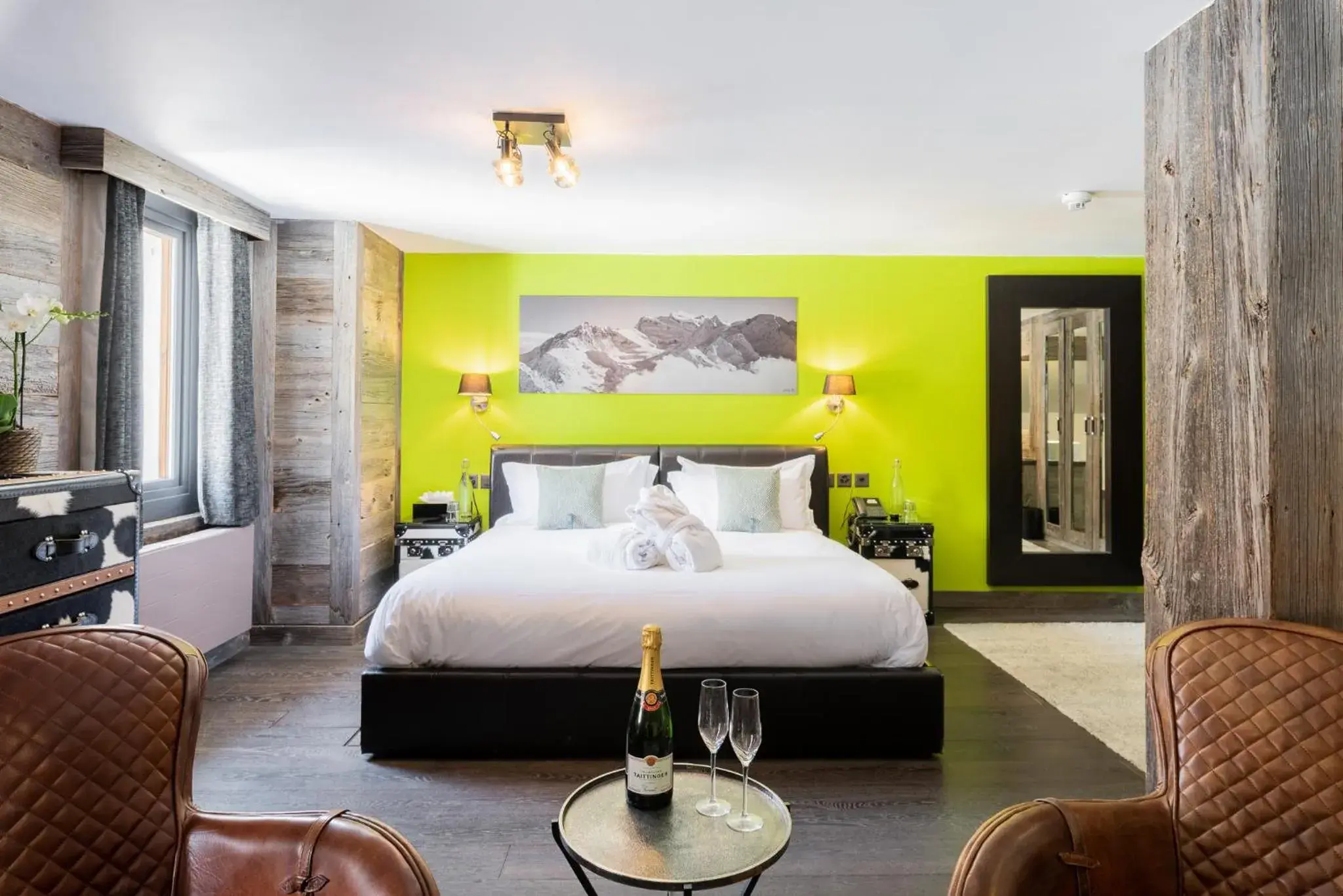 Deluxe Double or Twin Room in Hotel Farinet Deluxe Double or Twin Room in Hotel Farinet