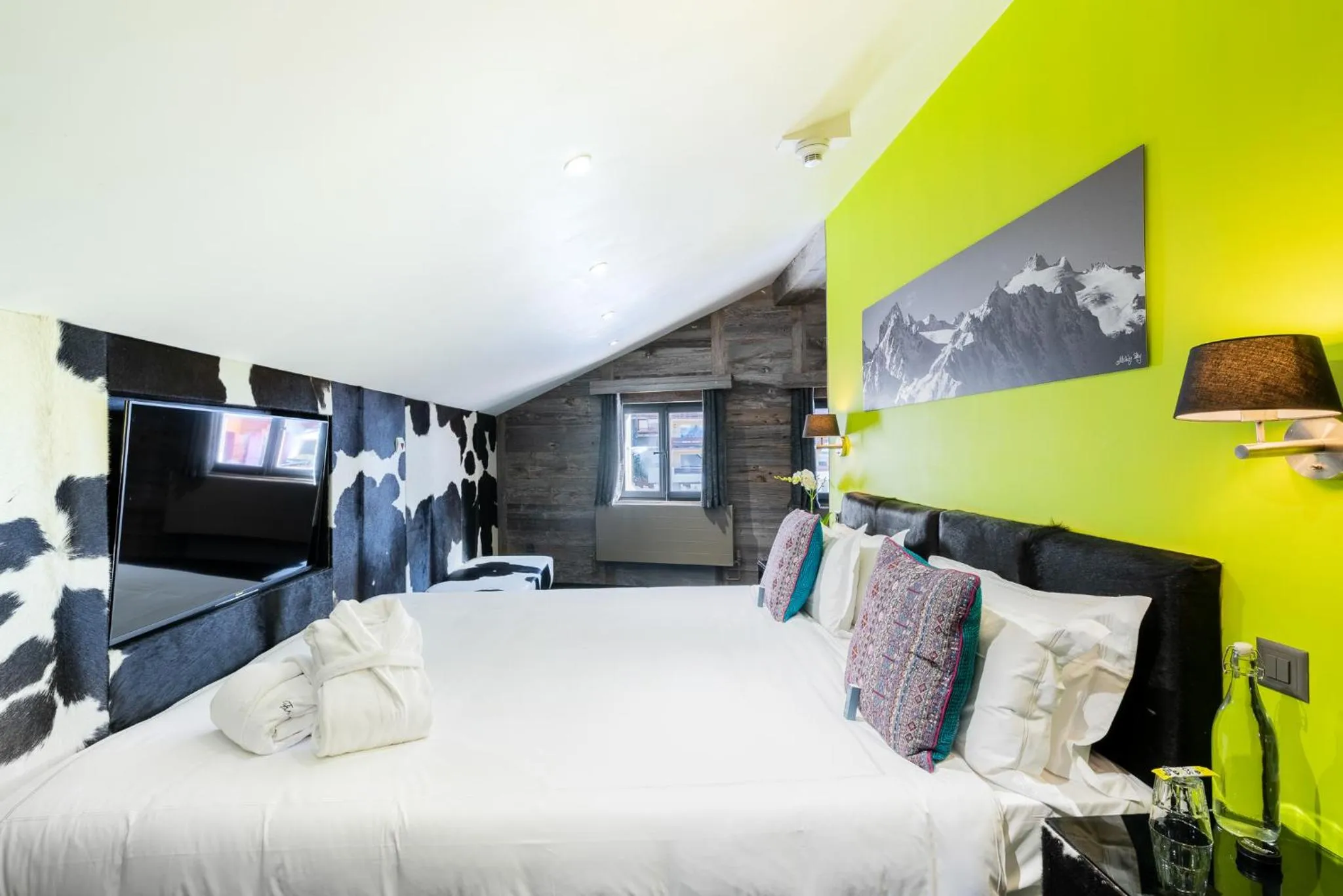 Bed in Hotel Farinet