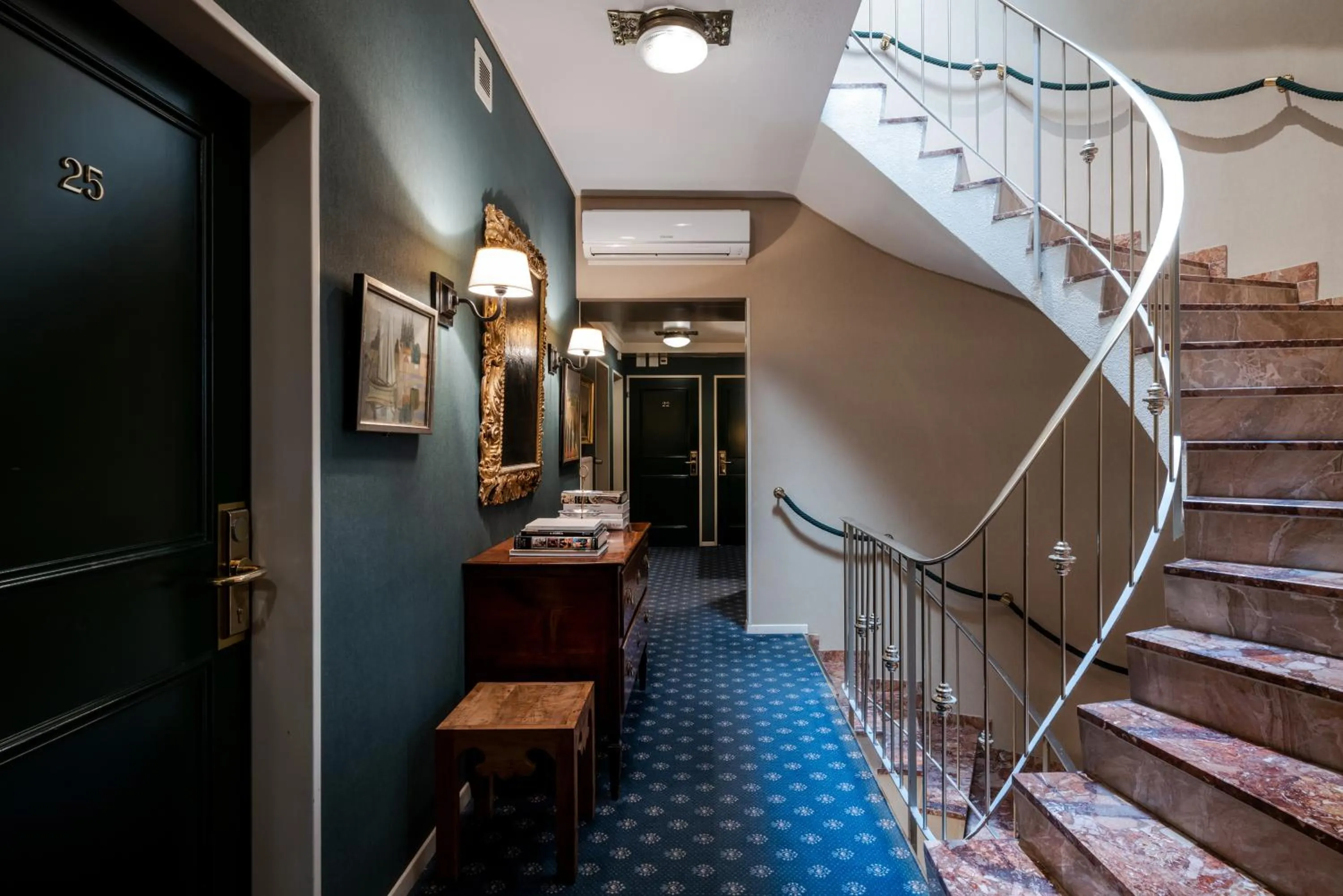 Lobby or reception in Boutique Hotel Kindli