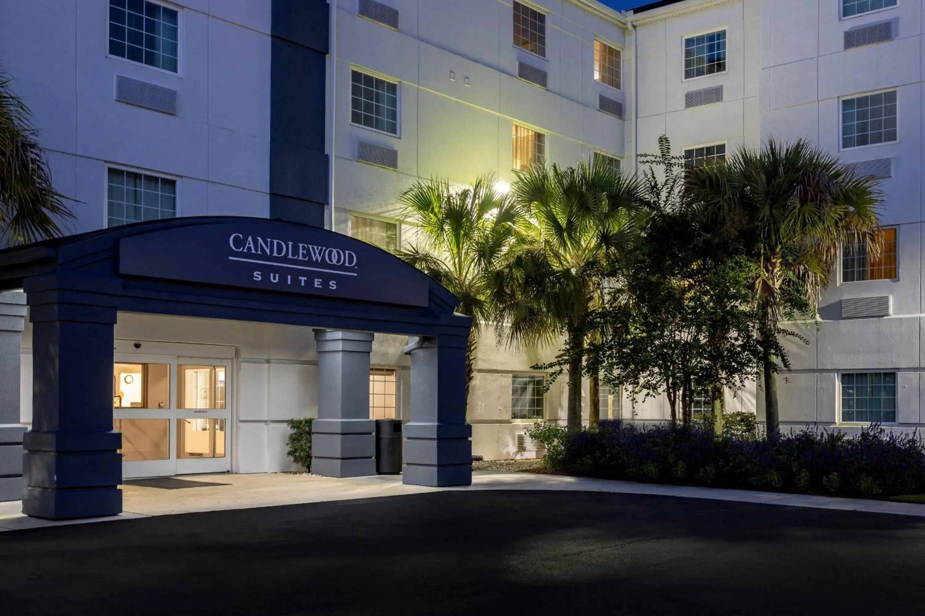 Property building in Candlewood Suites - Bluffton-Hilton Head by IHG Property building in Candlewood Suites - Bluffton-Hilton Head by IHG