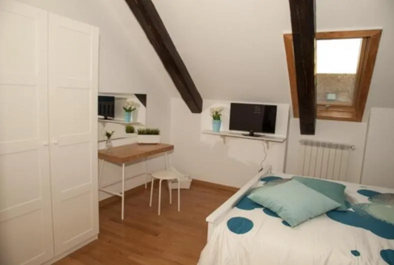 Bedroom, Bed in Caesar Napoli