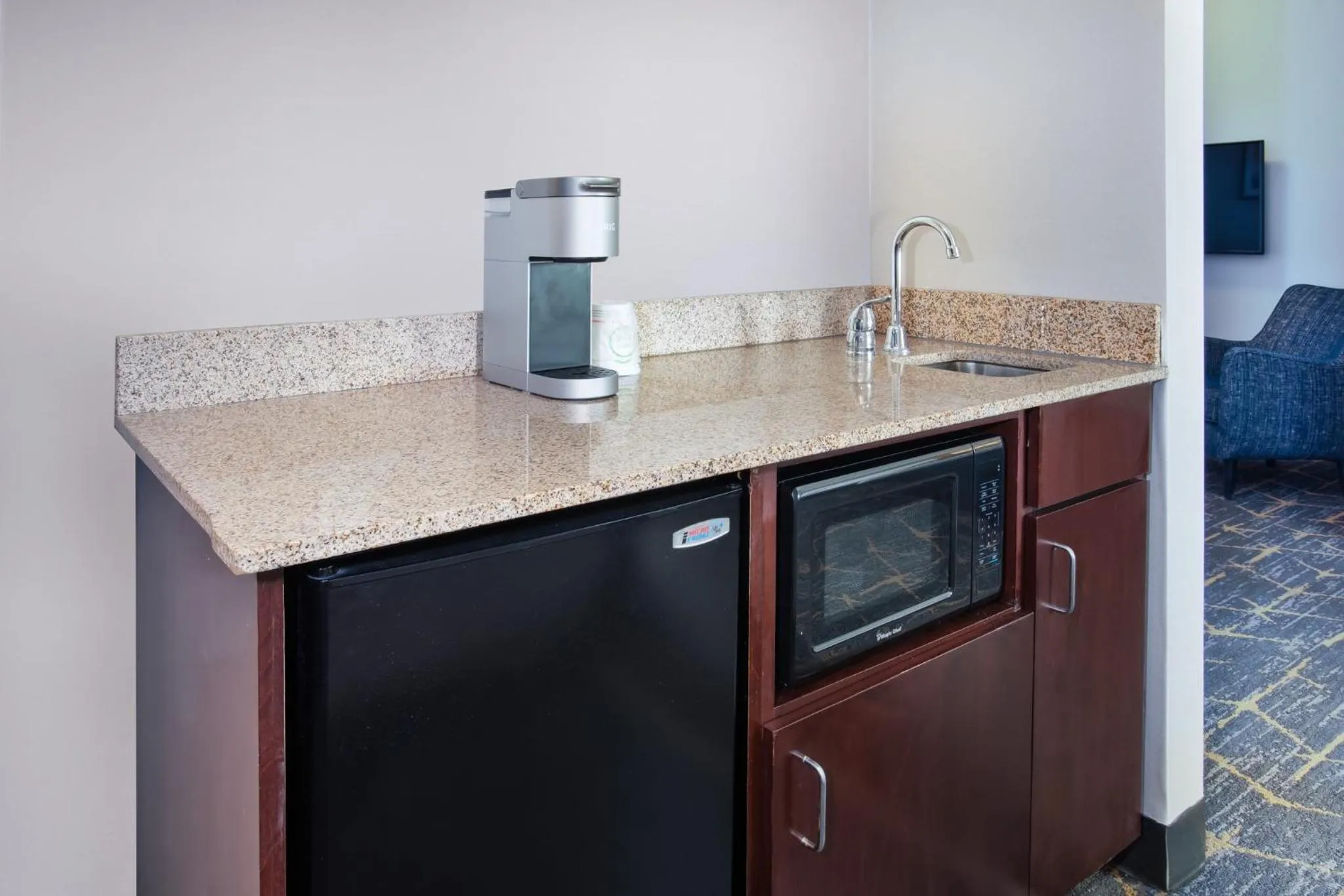 Photo of the whole room in Holiday Inn Canton-Belden Village by IHG