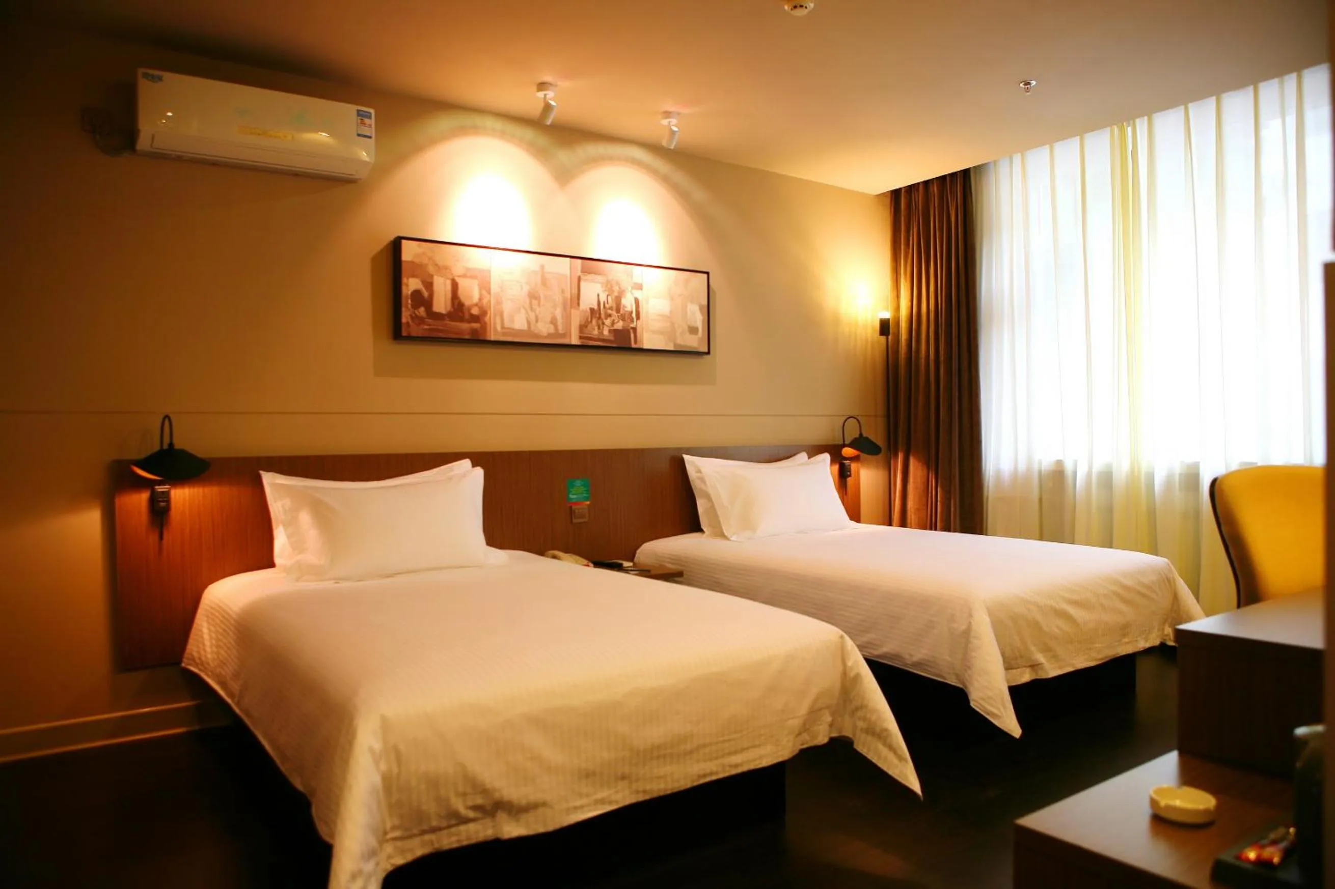 bunk bed, Bed in JinJiang Inn Pingyang Taiyuan Road Hotel