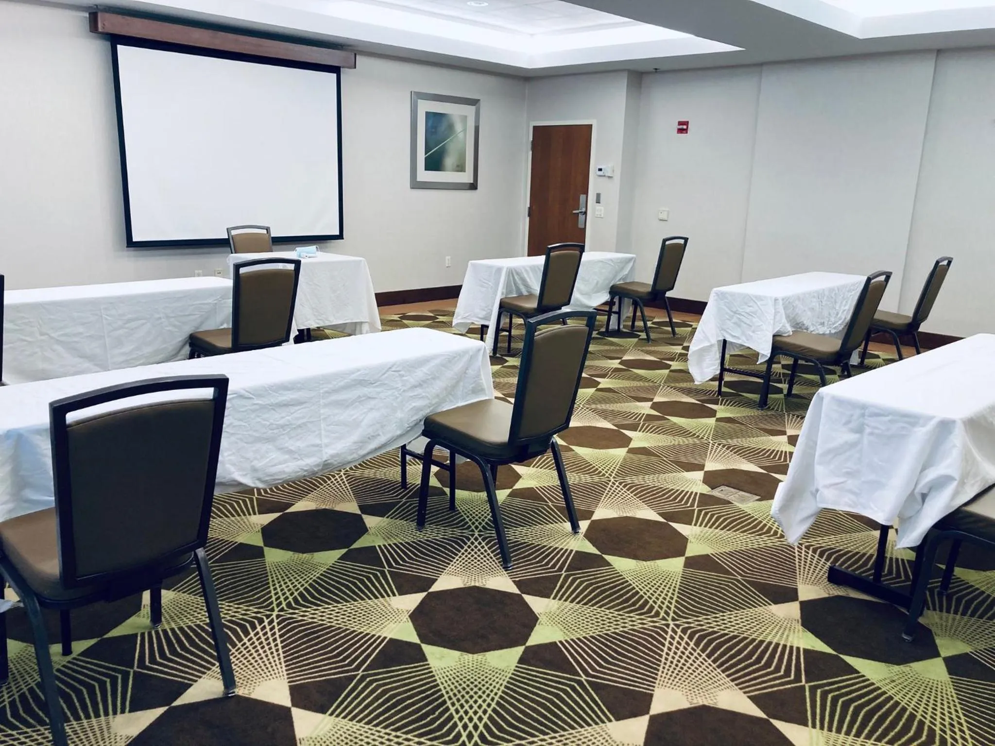 Meeting/conference room in Holiday Inn Manchester Airport by IHG