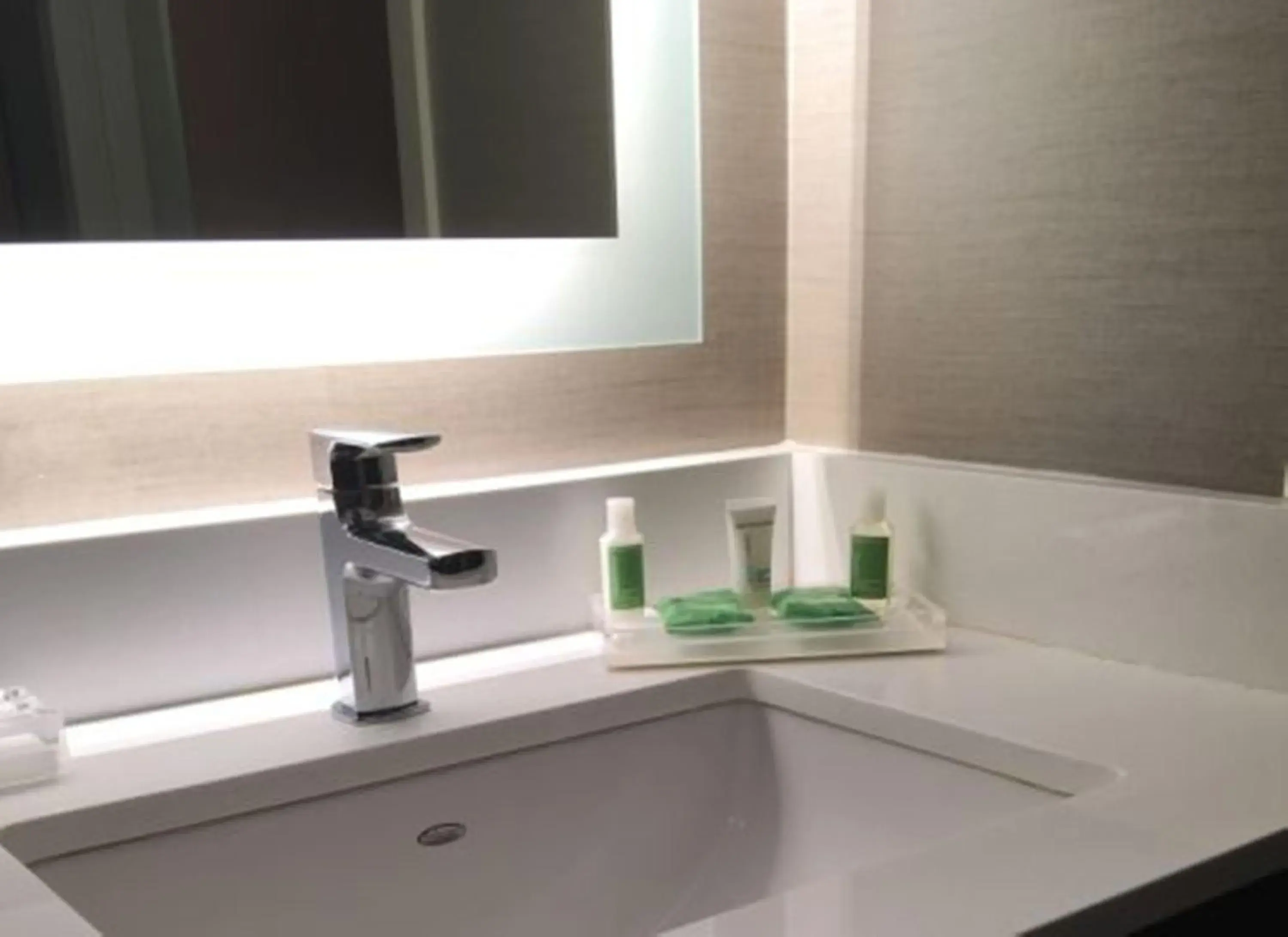 Bathroom in Holiday Inn Manchester Airport by IHG Bathroom in Holiday Inn Manchester Airport by IHG