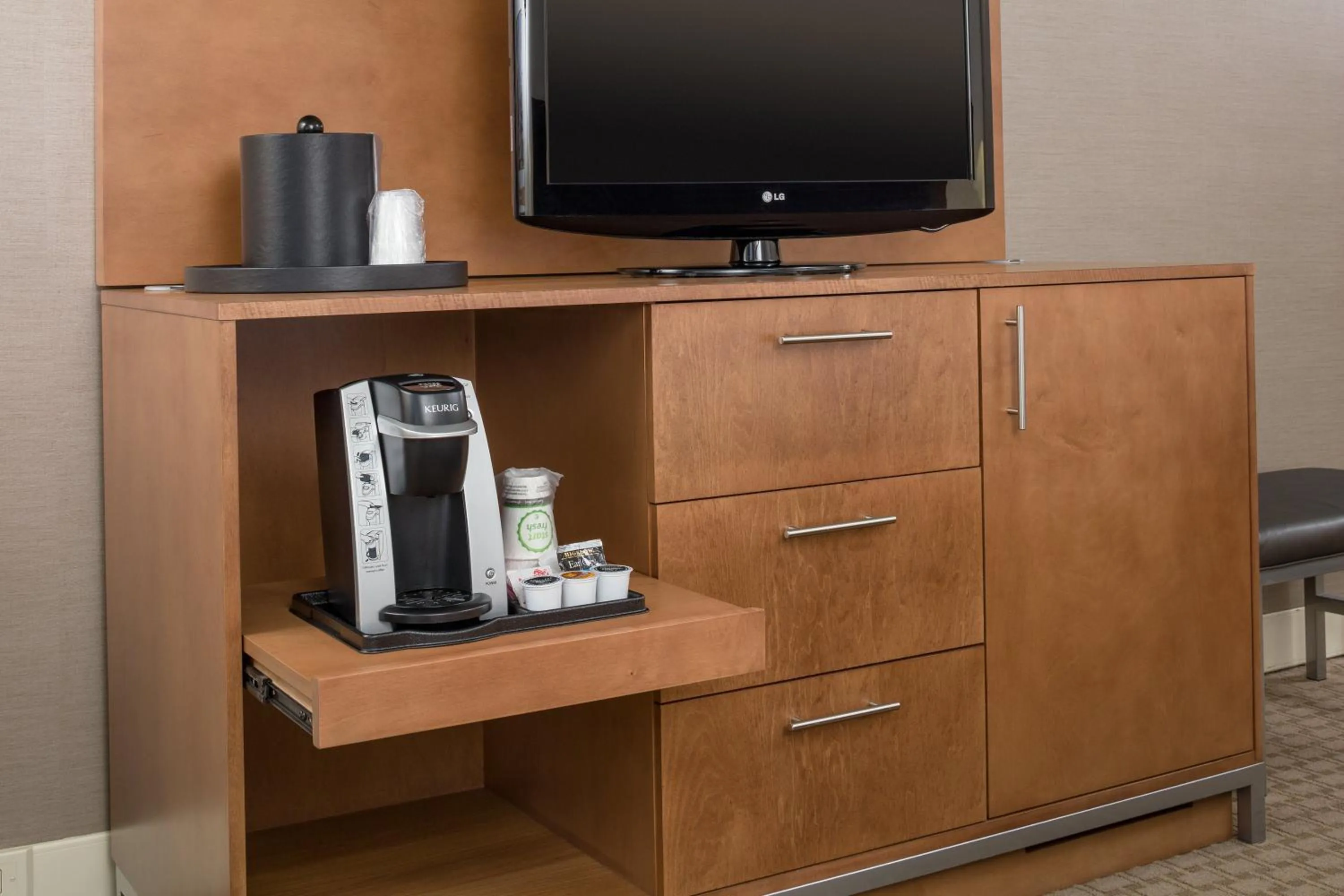 Photo of the whole room in Holiday Inn Manchester Airport by IHG