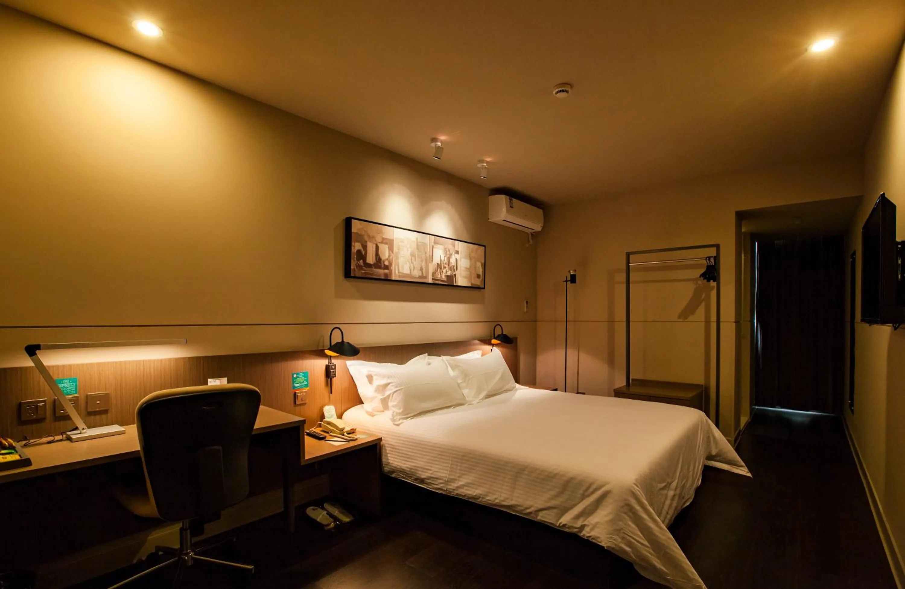 Bed in Jinjiang Inn Select Shaoxing Jiefang North Road