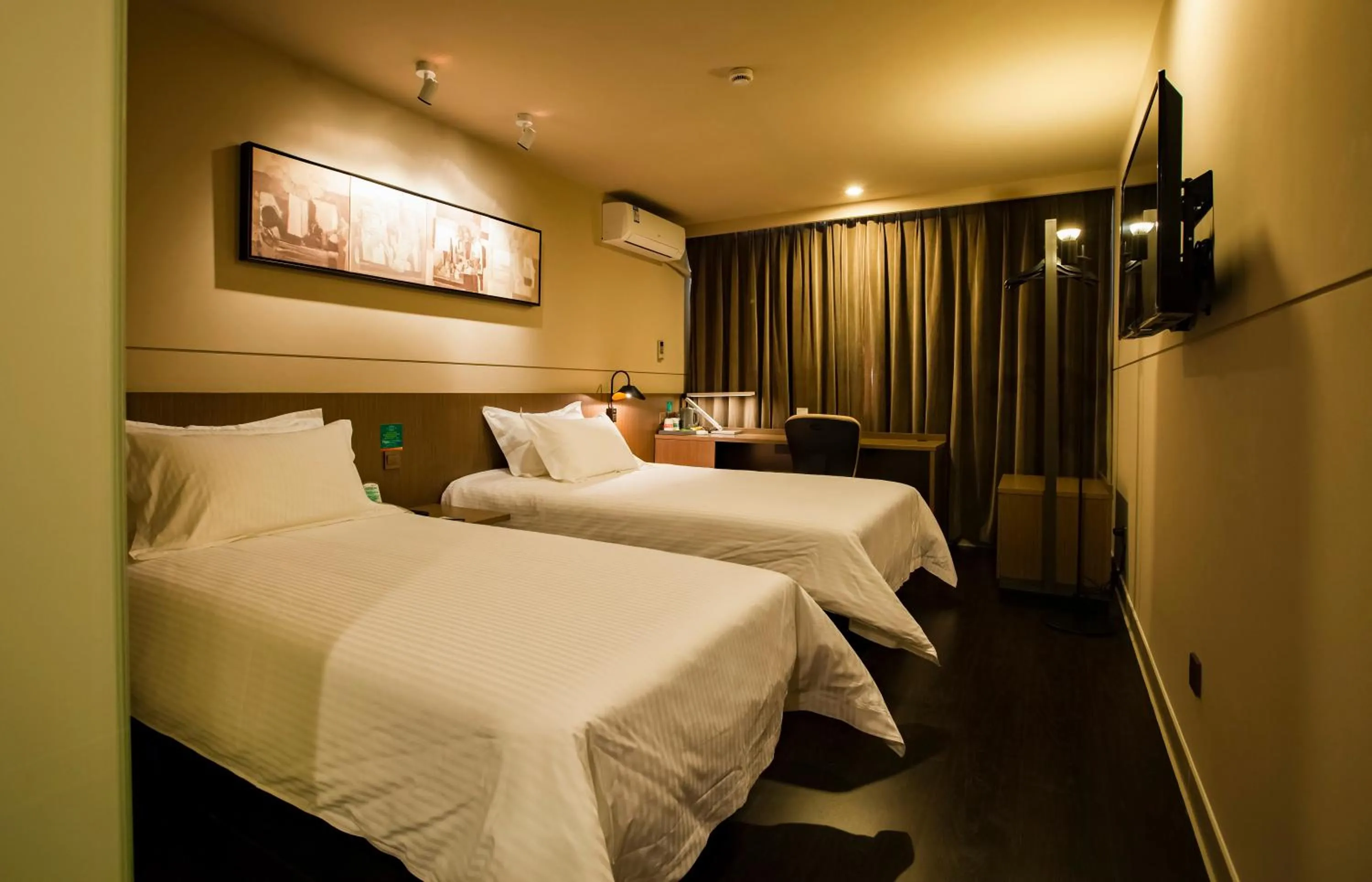 Bed in Jinjiang Inn Select Shaoxing Jiefang North Road
