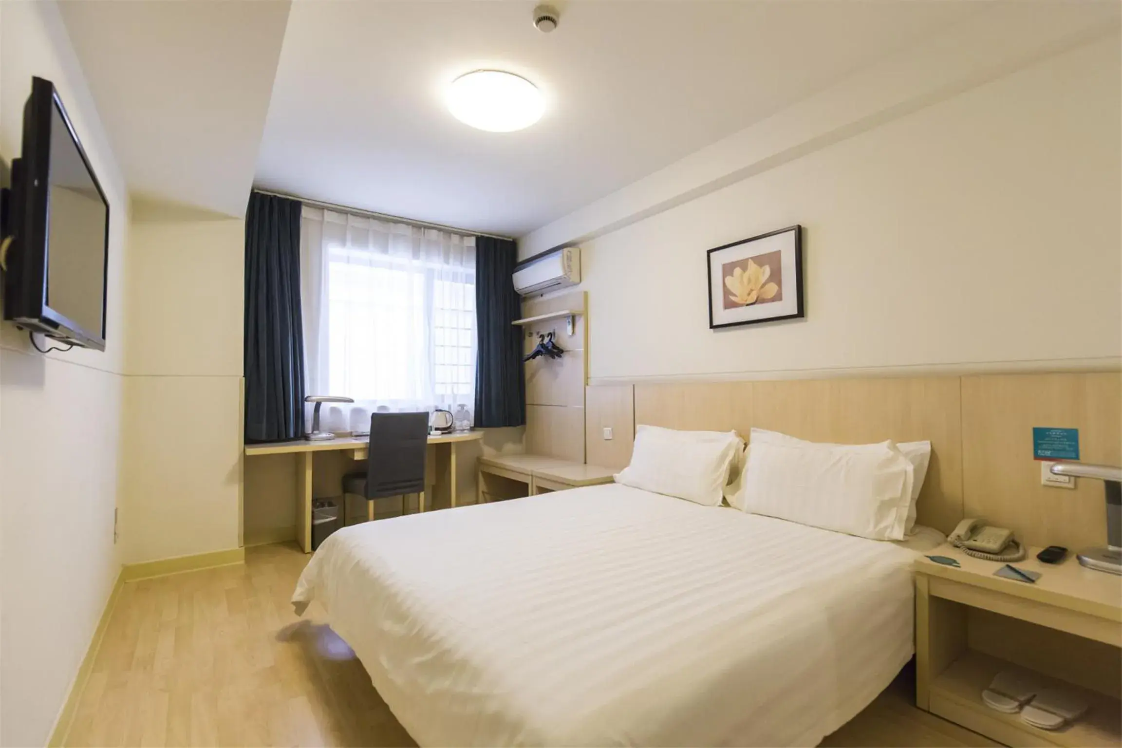 Bedroom, Bed in Jinjiang Inn Changchun Quan’an Square Bedroom, Bed in Jinjiang Inn Changchun Quan’an Square