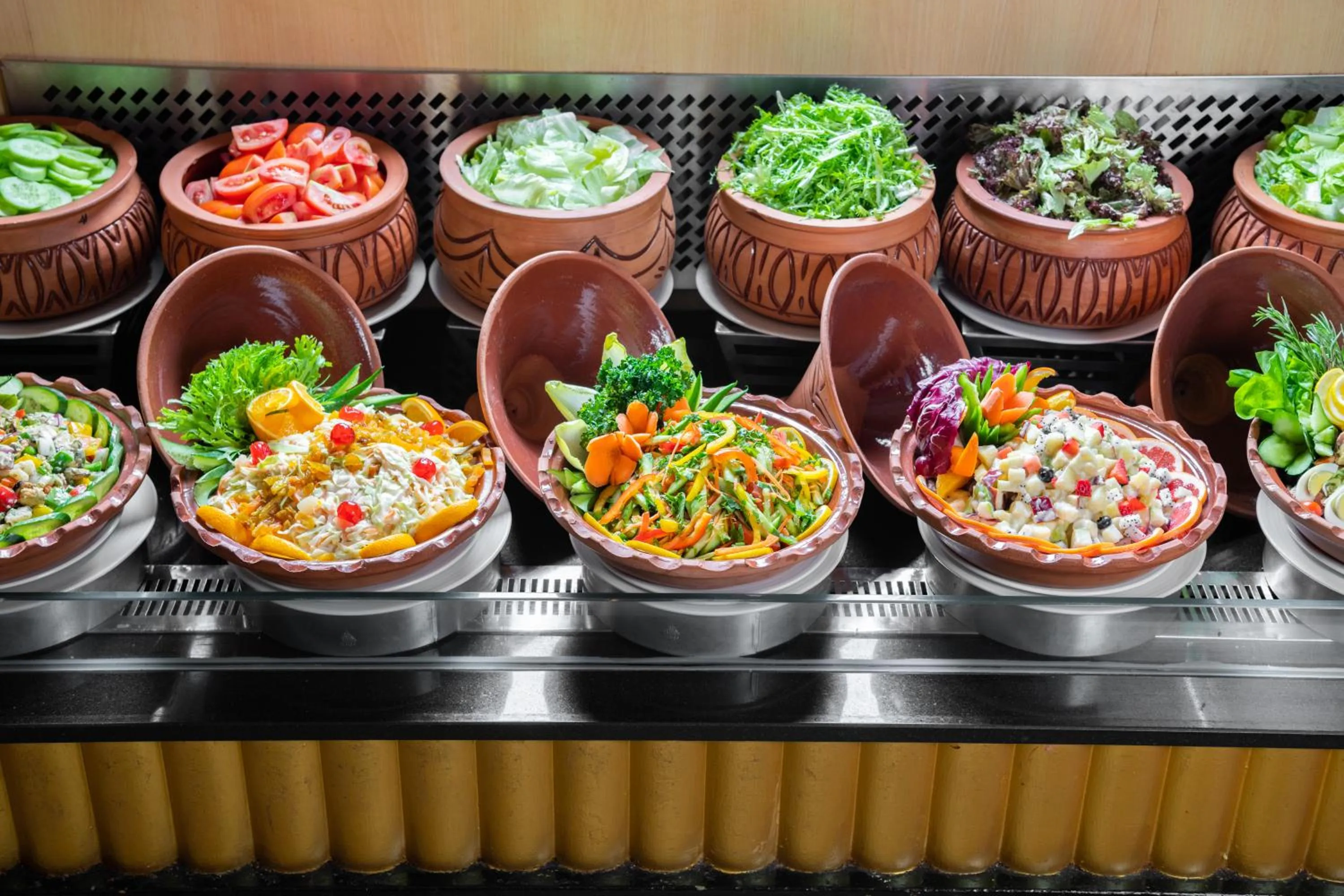 Food and drinks in Al Marwa Rayhaan by Rotana - Makkah