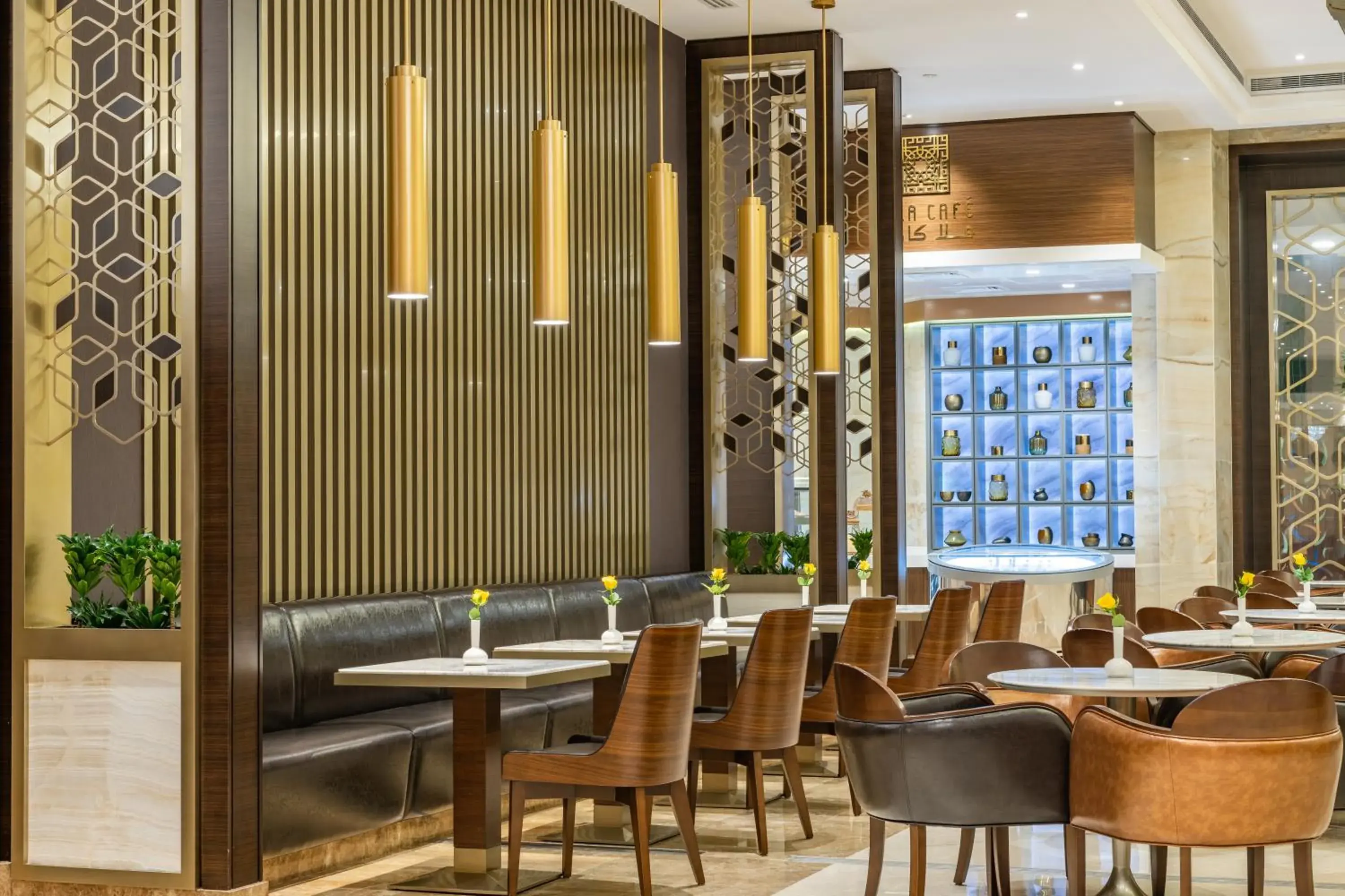 Restaurant/places to eat in Al Marwa Rayhaan by Rotana - Makkah Restaurant/places to eat in Al Marwa Rayhaan by Rotana - Makkah