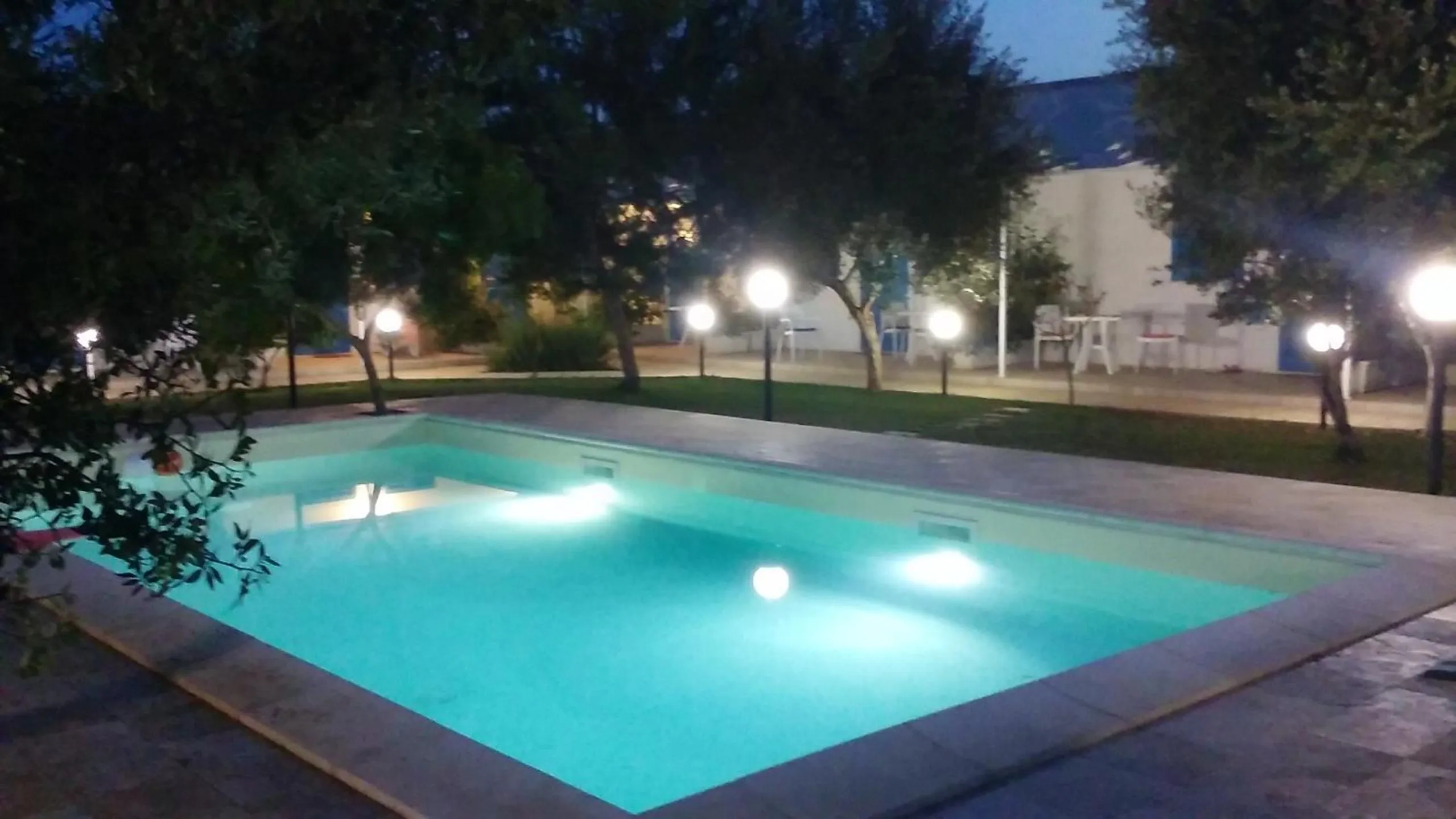 Pool view in Verdeblu