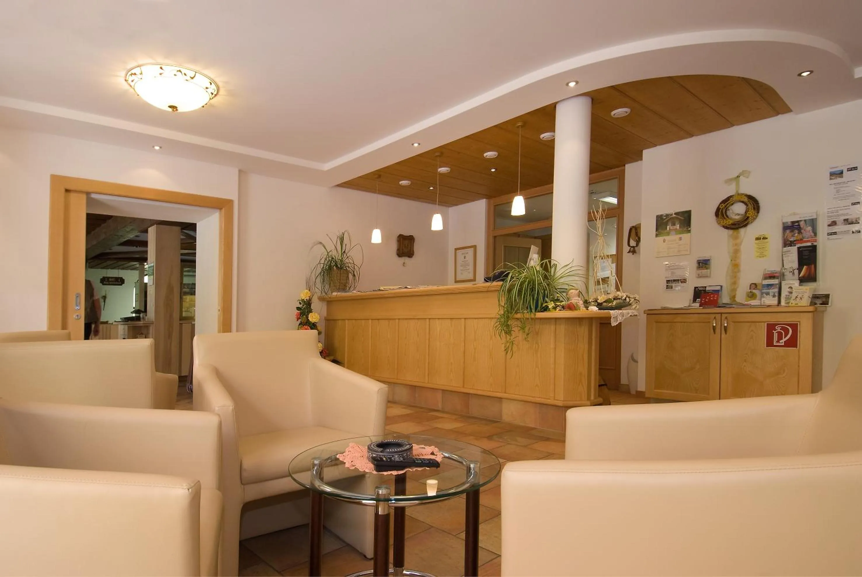 Lobby or reception in Gasthaus-Landhotel Traunstein