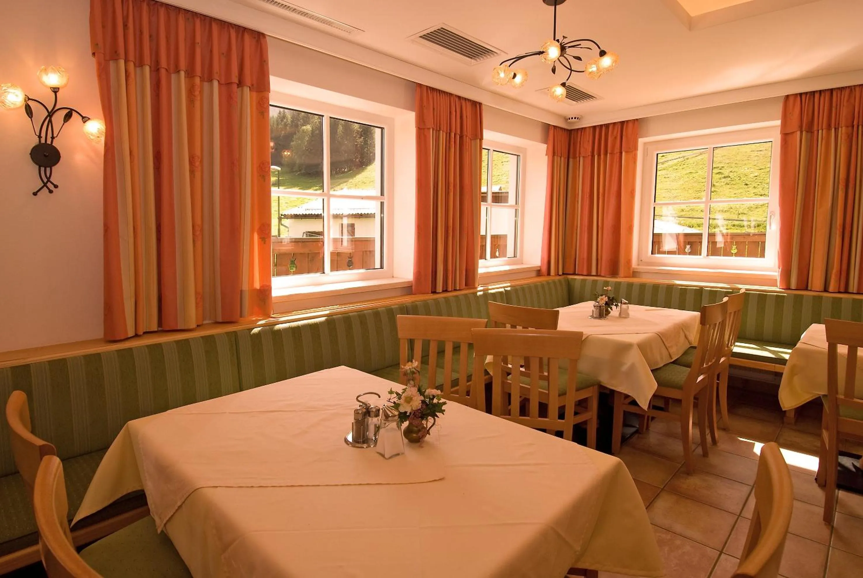 Restaurant/places to eat in Gasthaus-Landhotel Traunstein