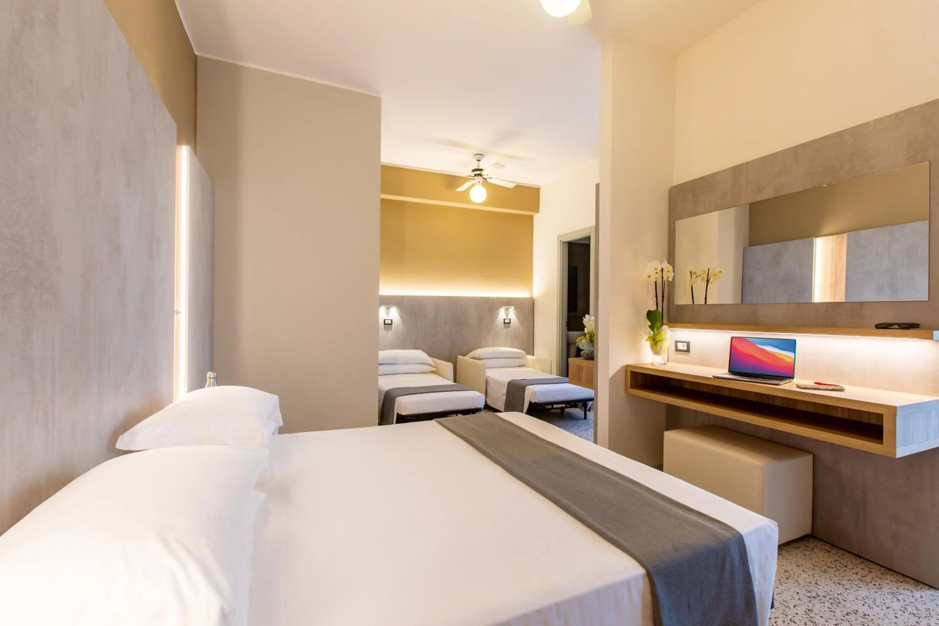 Bed in Hotel Romantico