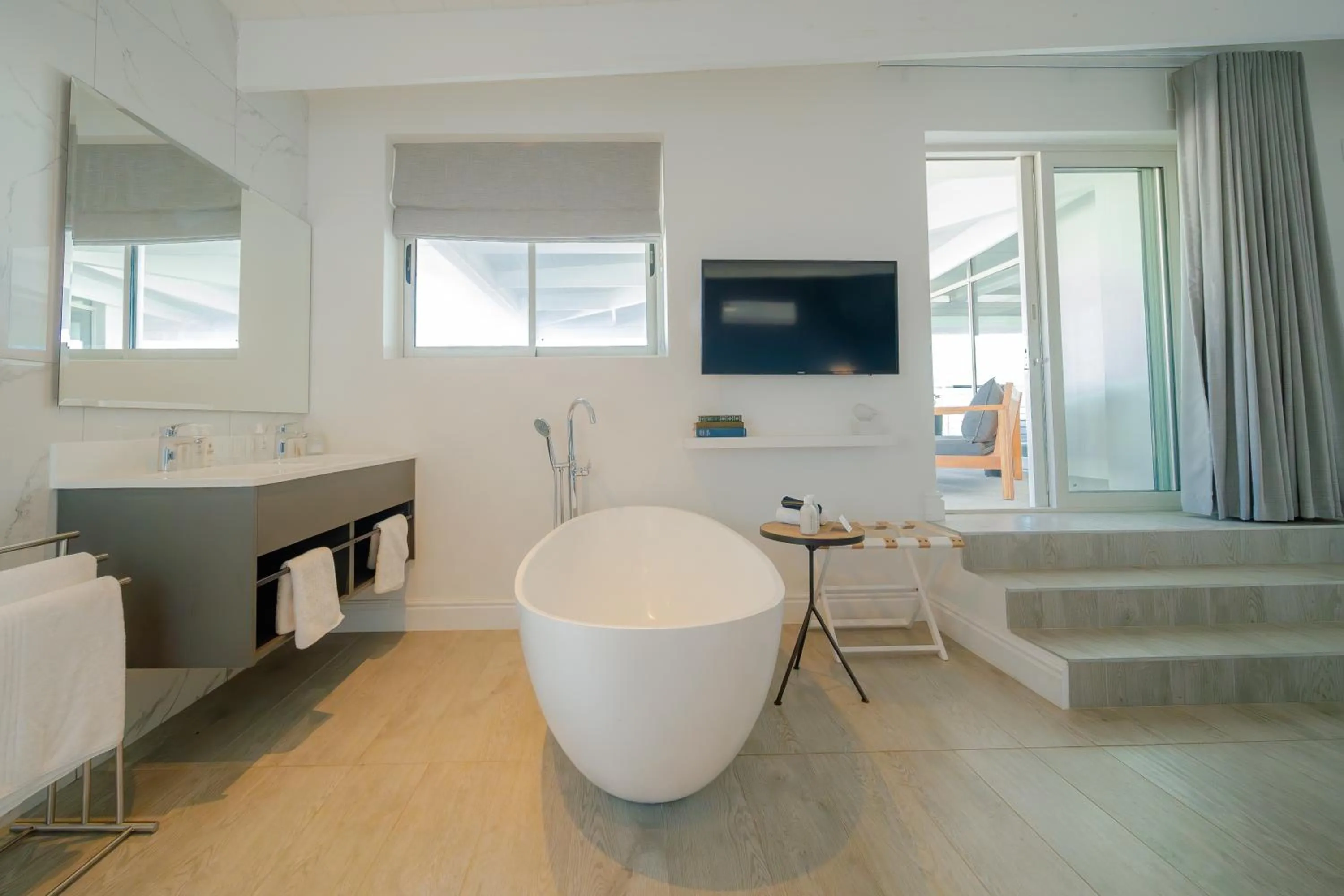 TV and multimedia in One Marine Drive Boutique Hotel & Spa by The Living Journey Collection