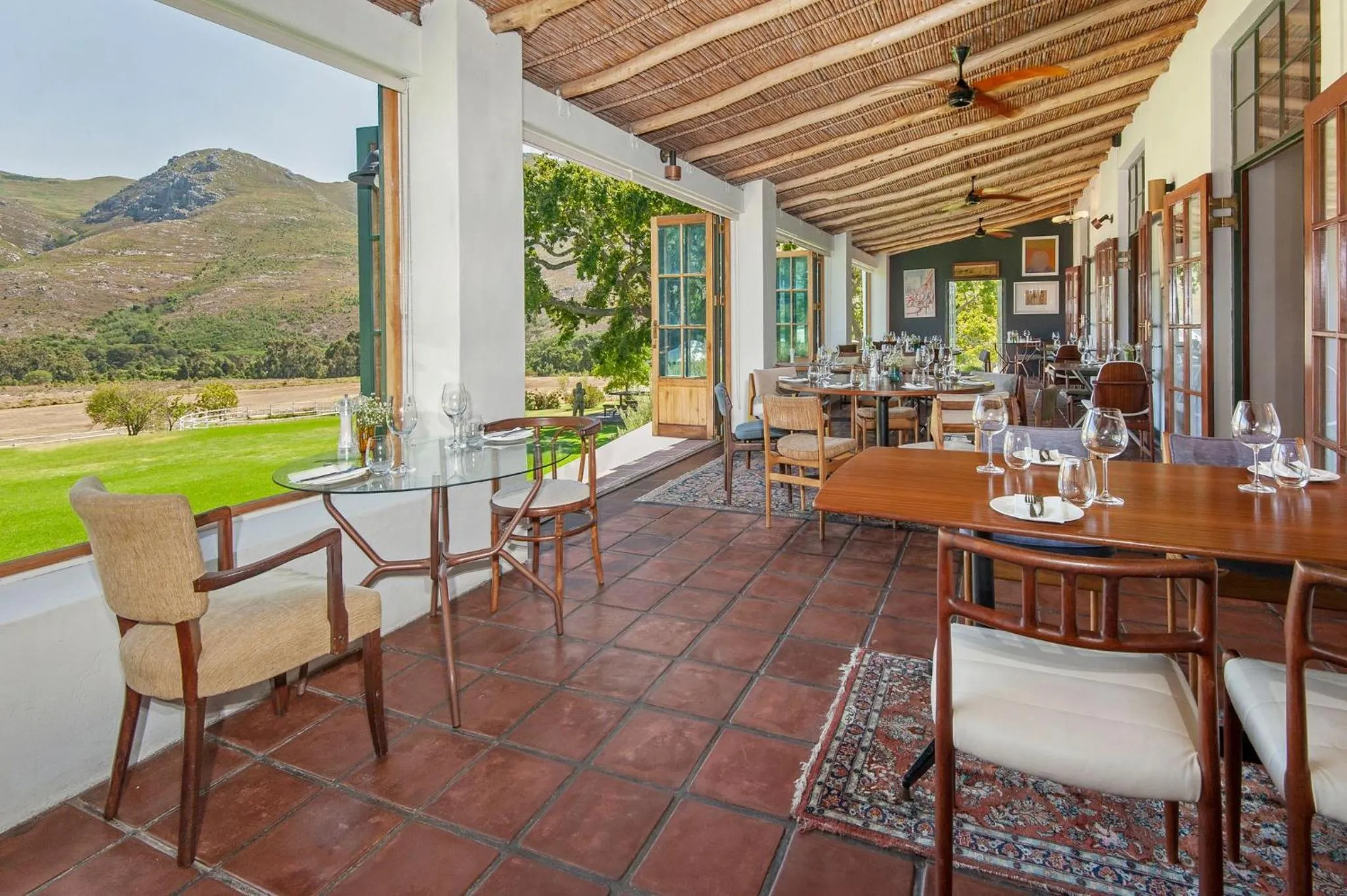 Restaurant/places to eat in Stanford Valley Country Lodge
