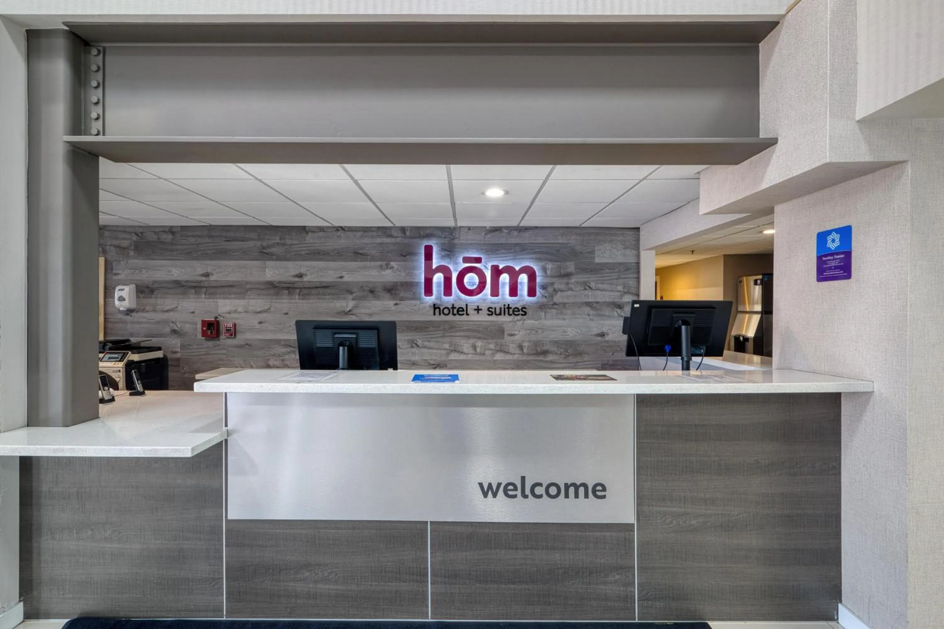 Lobby or reception in HOM Hotel Gainesville, SureStay Collection by Best Western