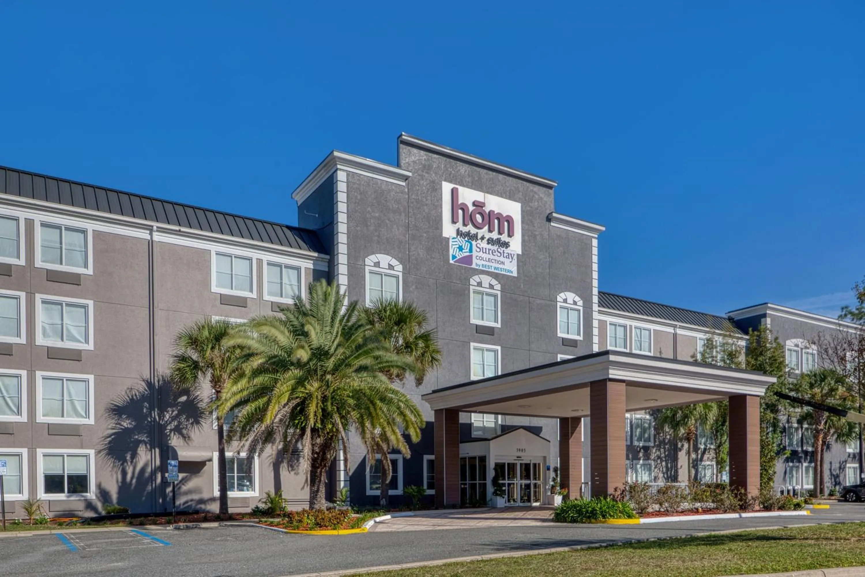 Property building in HOM Hotel Gainesville, SureStay Collection by Best Western