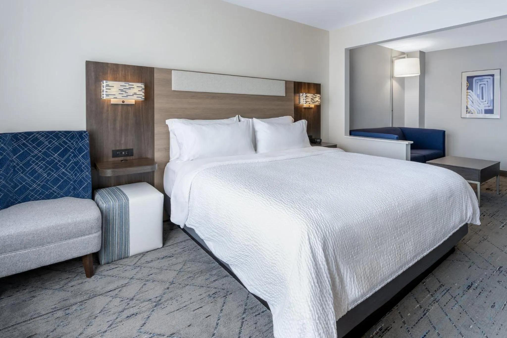 Photo of the whole room, Bed in Holiday Inn Express Hotel & Suites Vineland Millville by IHG